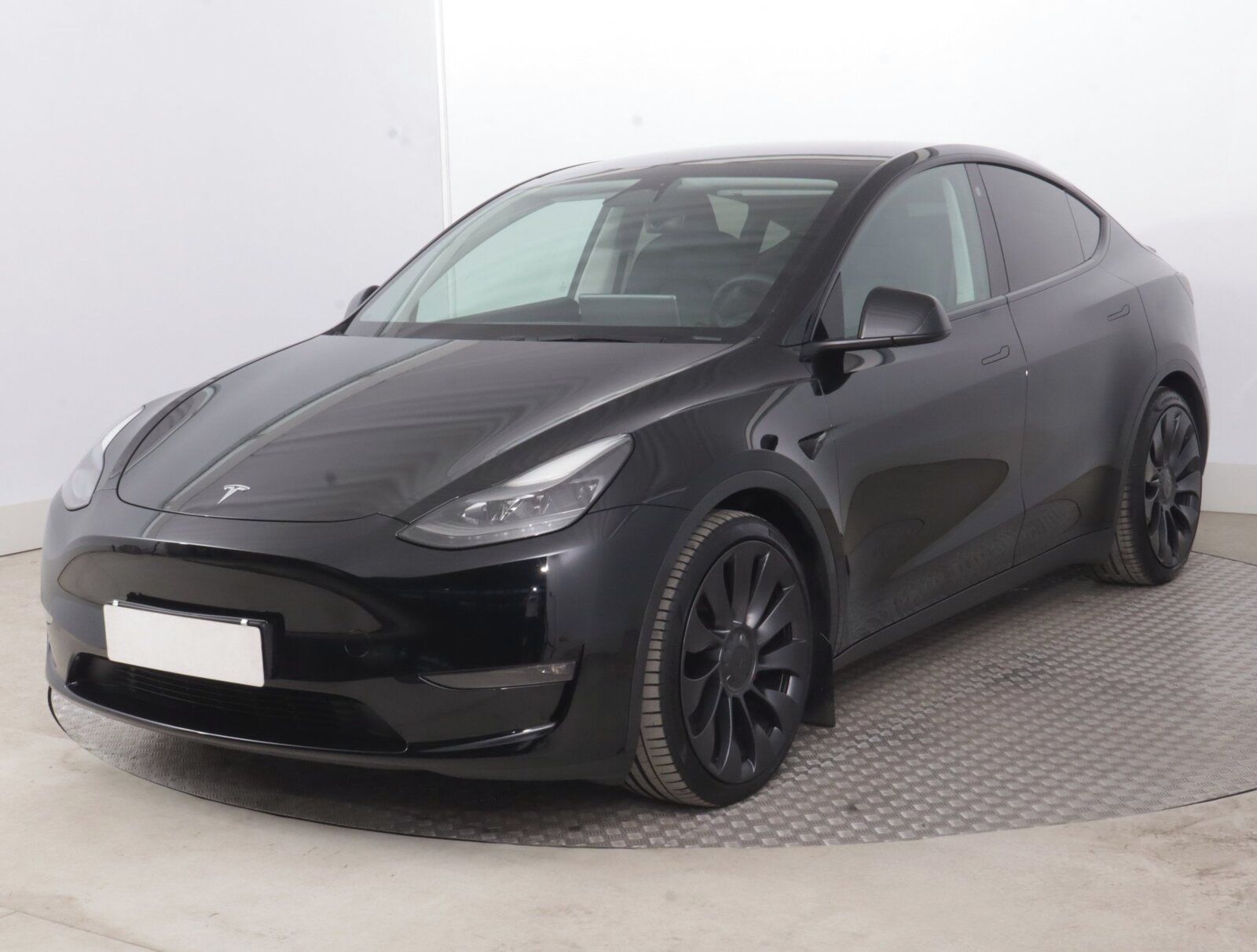 Tesla Model Y, Performance 79kWh, SoH 92% - fotka 2