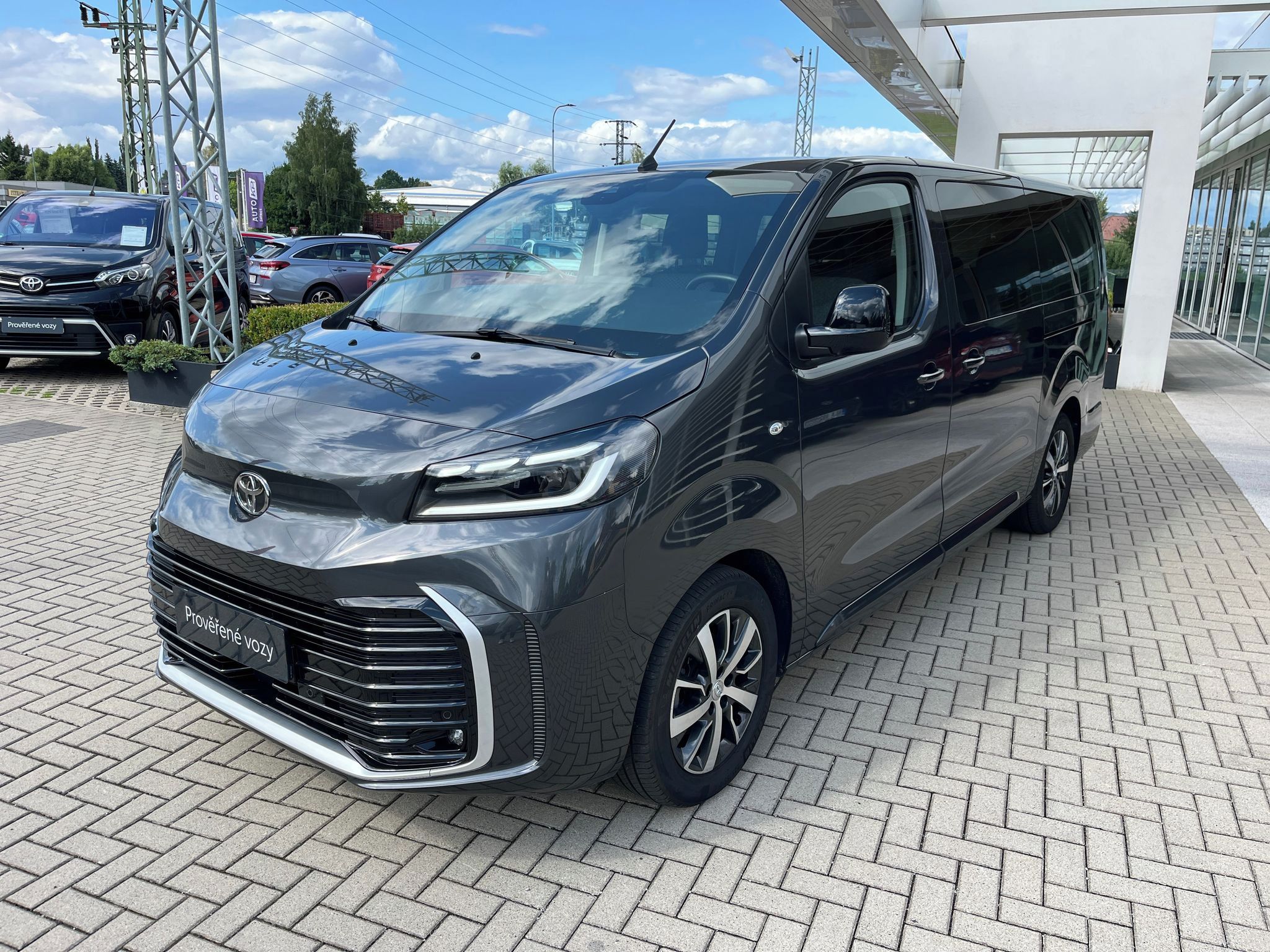 Toyota Proace Verso, 2.0 177k L2 Family Webasto 8AT - fotka 2