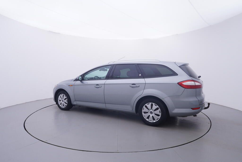 Ford Mondeo, 2.0 TDCi 103 kW - fotka 3