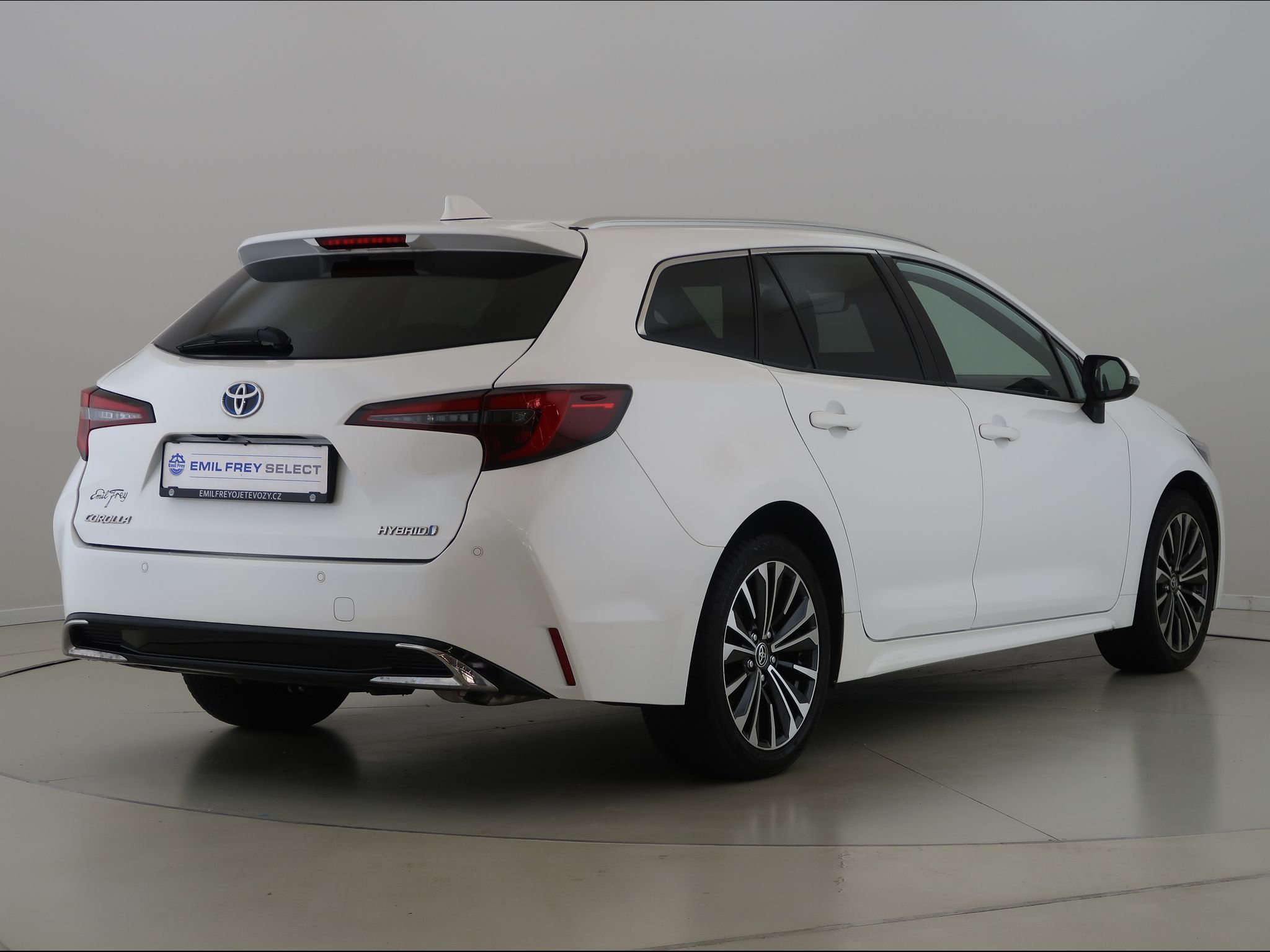 Toyota Corolla, 1.8,Hybrid,e-CVT,Style,CZ,1Maj - fotka 5