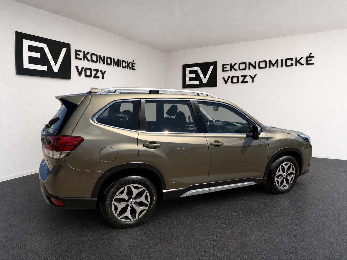 Subaru Forester, 2.0i Hybrid Sport Plus,ZÁRUKA - fotka 2