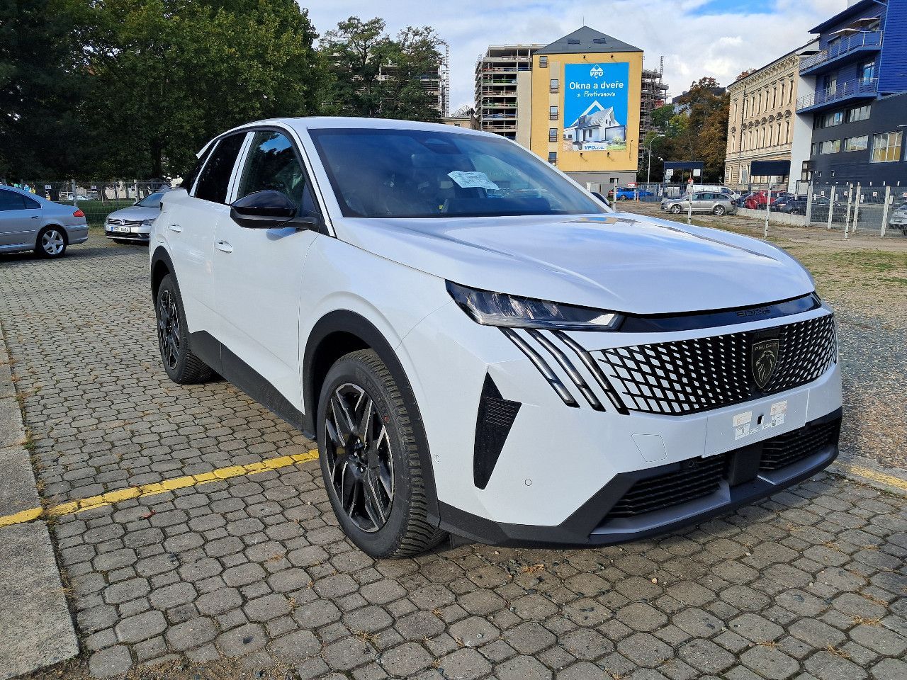 Peugeot 3008, BUSINESS Hybrid 145 e-DCS6 - fotka 3
