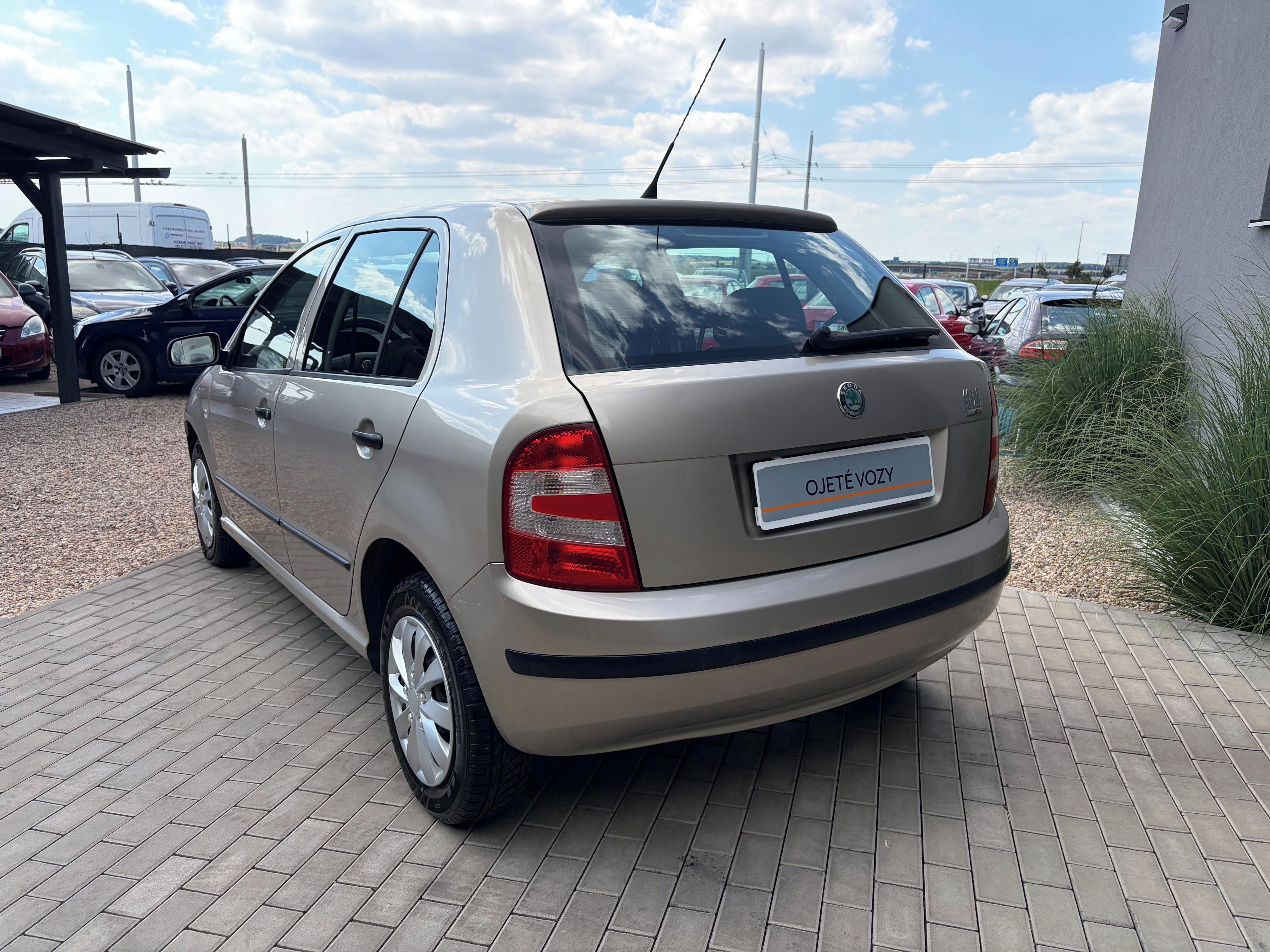 Škoda Fabia, 1.2 HTP 47KW, Nová STK - fotka 5