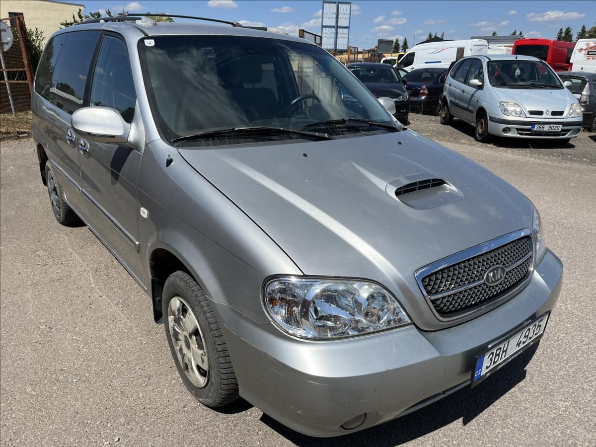 Kia Carnival, 2,9 CRDi 6.MÍST STK 5/2028 - fotka 3