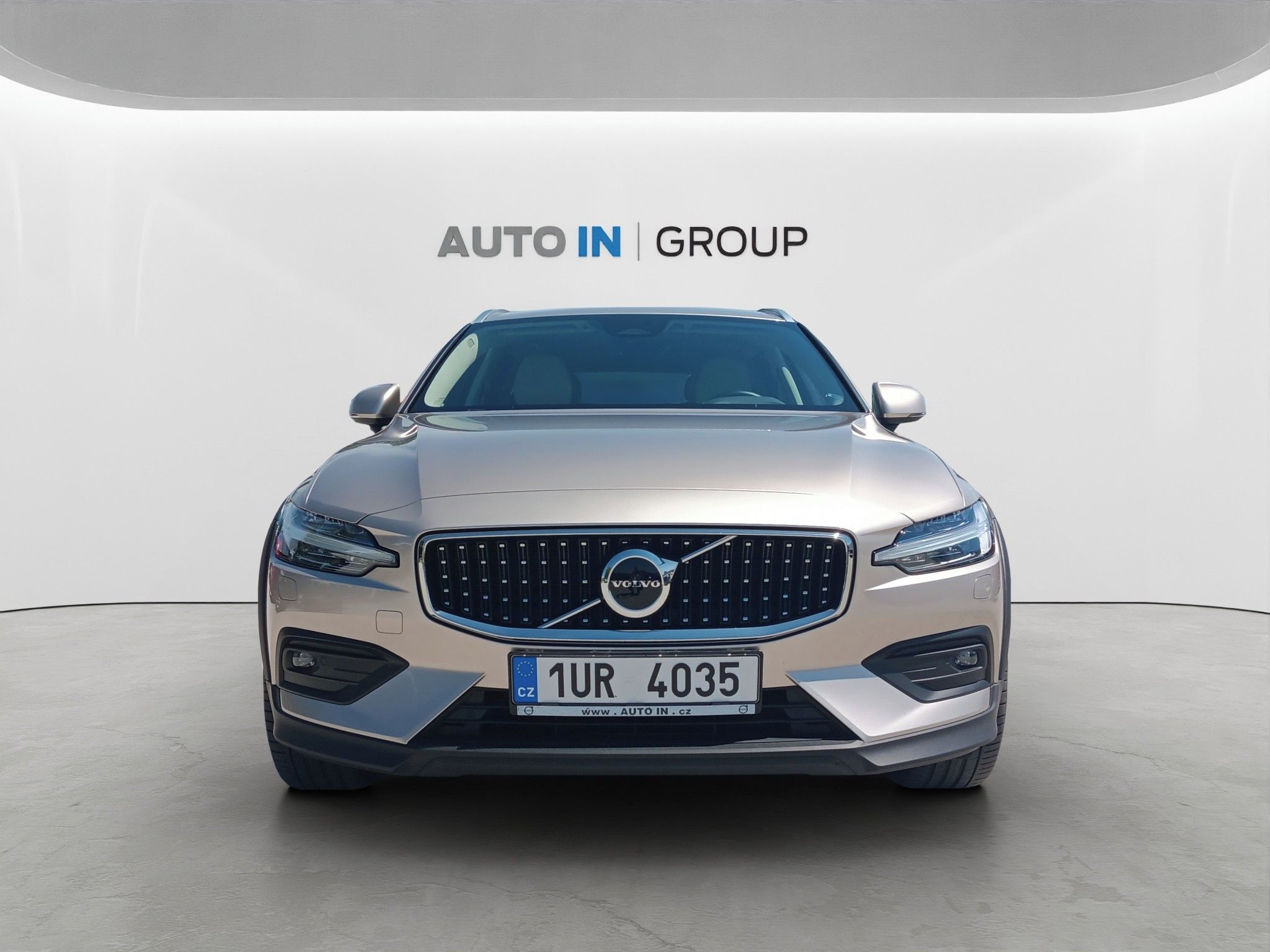 Volvo V60, CC B4 PLUS MHEV Diesel - fotka 2