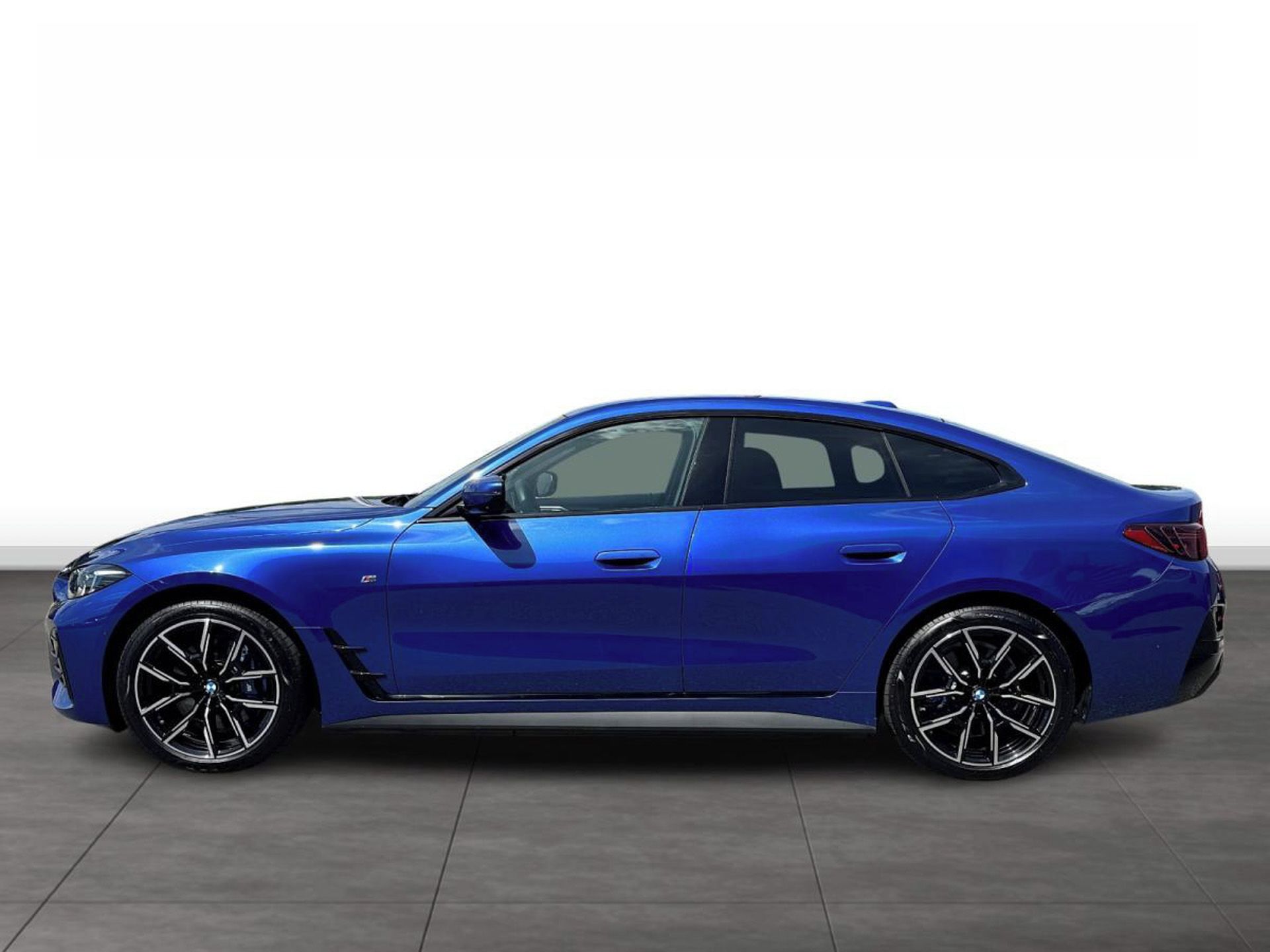 BMW i4, xDrive40 M-Sport HuD 360 DAPro - fotka 3