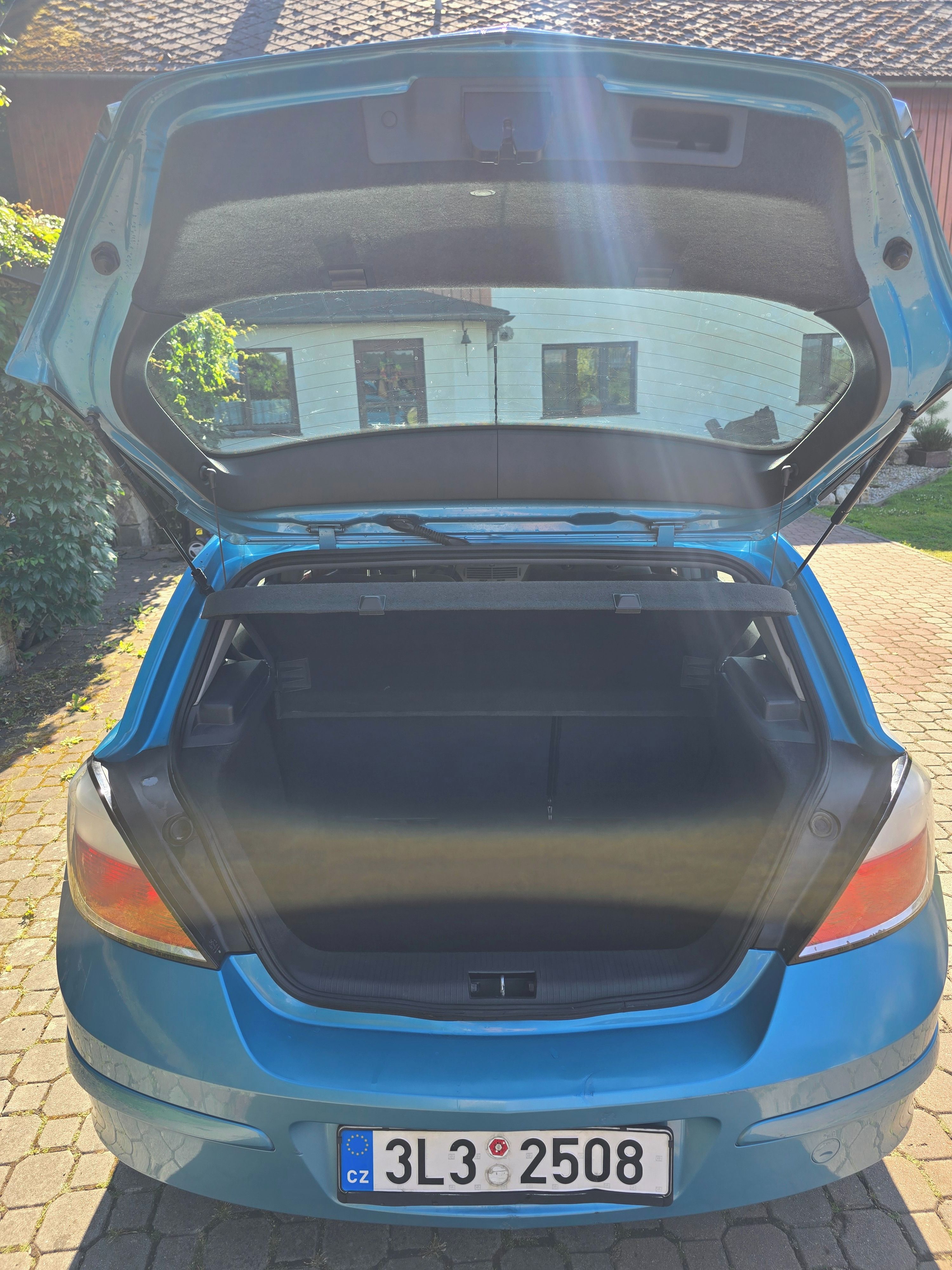 Opel Astra, 1.7 CDTI 74KW - fotka 6