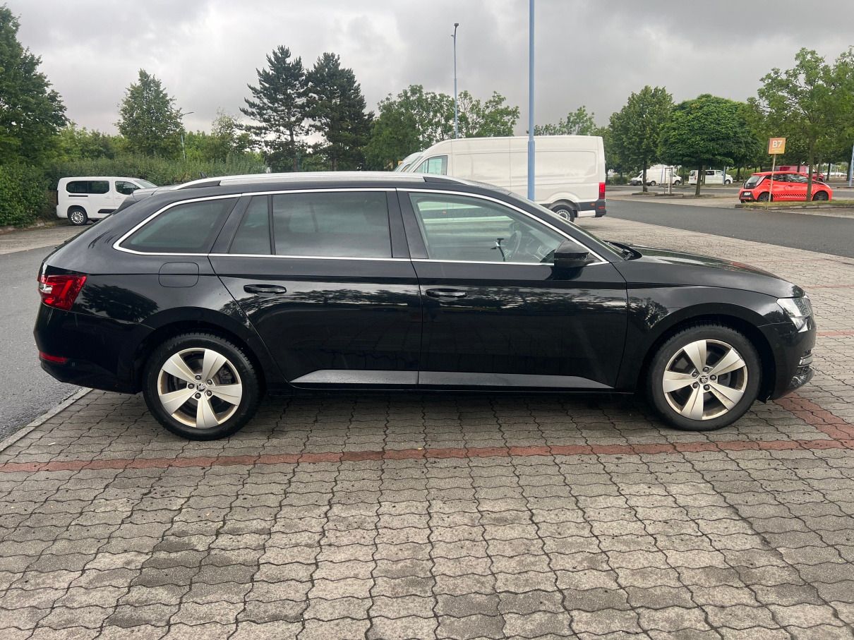 Škoda Superb, 2.0TDI DSG Style Plus,Virtual - fotka 5
