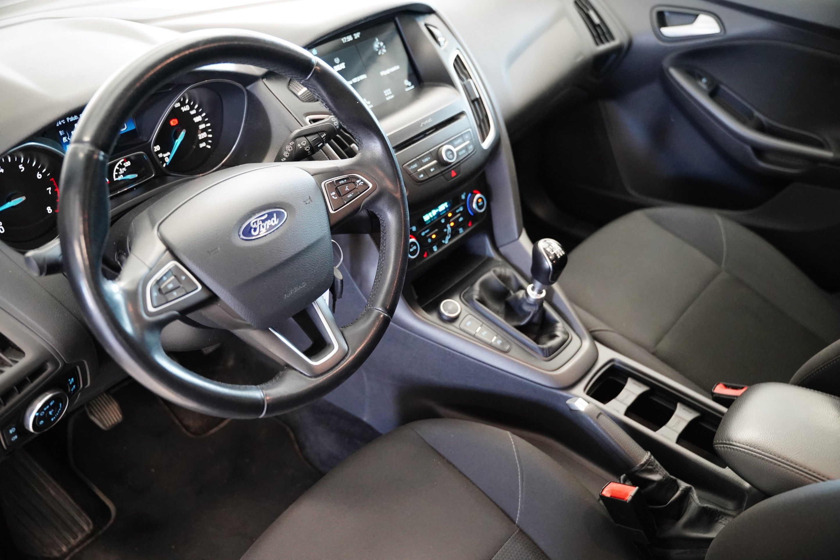 Ford Focus, 1.0 EcoBoost 92 kW - fotka 5