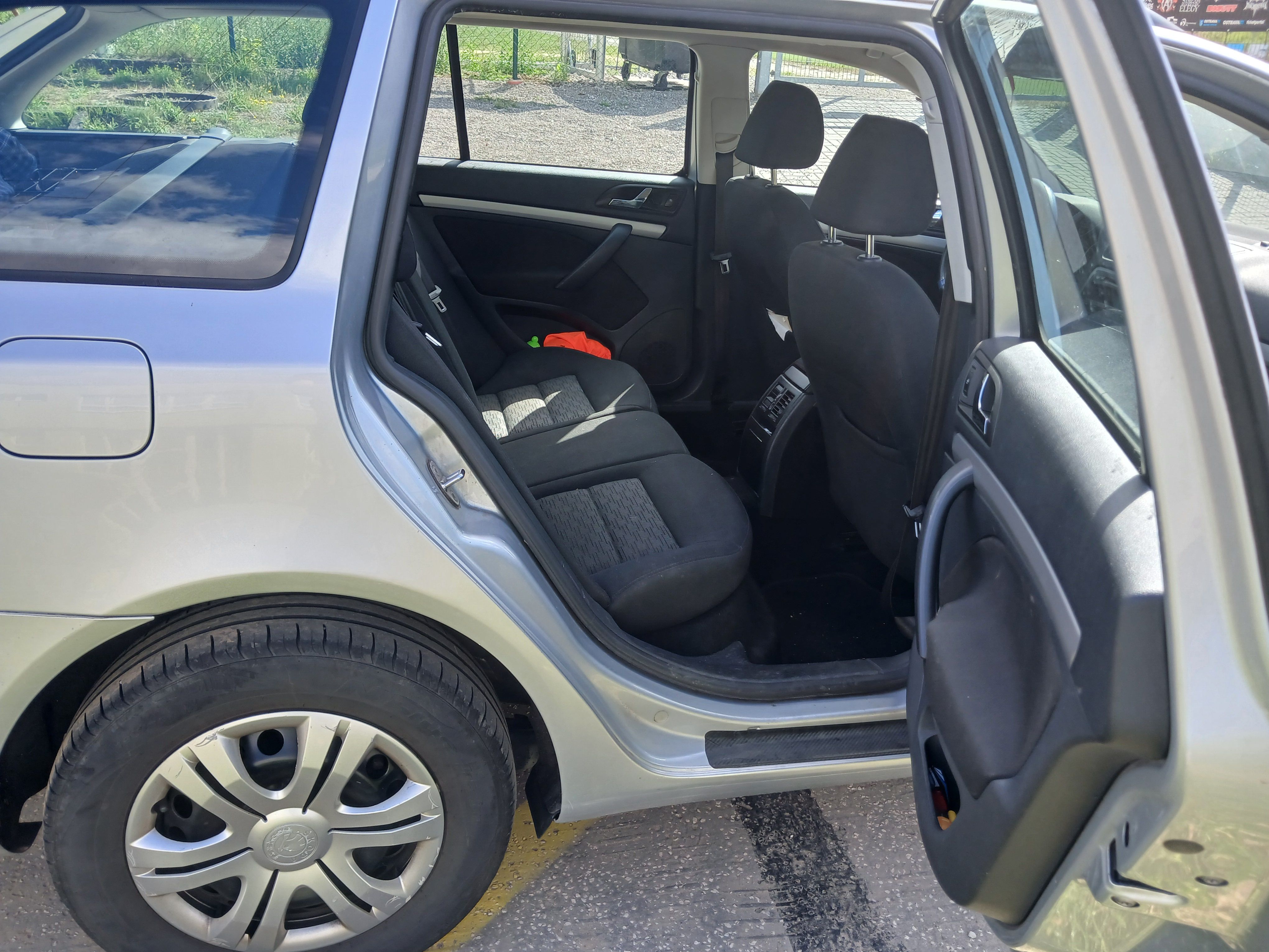 Škoda Octavia, 1,6 TDI - fotka 6