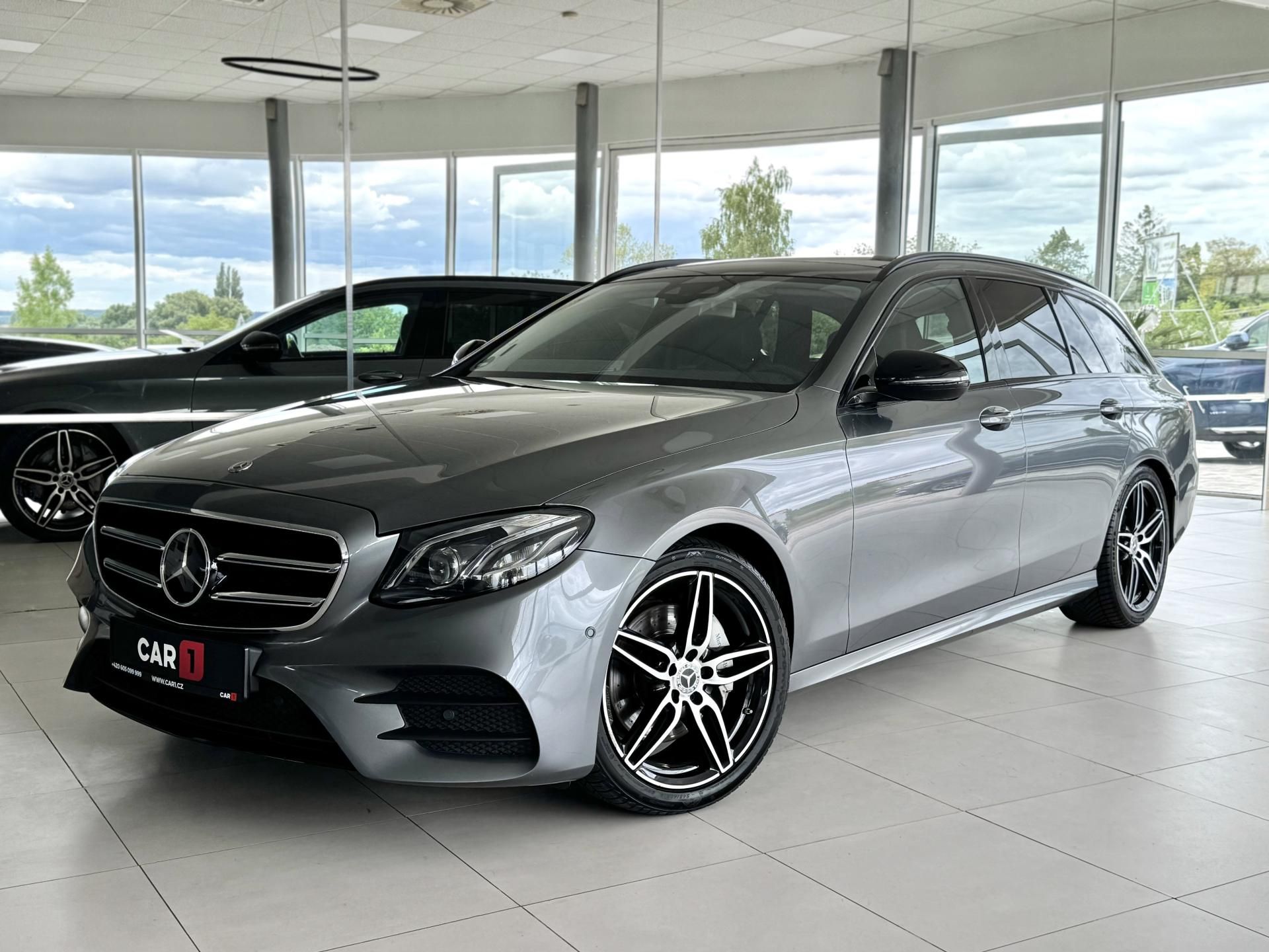 Mercedes-Benz Třídy E, 220d 4Matic AMG*Kamera*Panoram