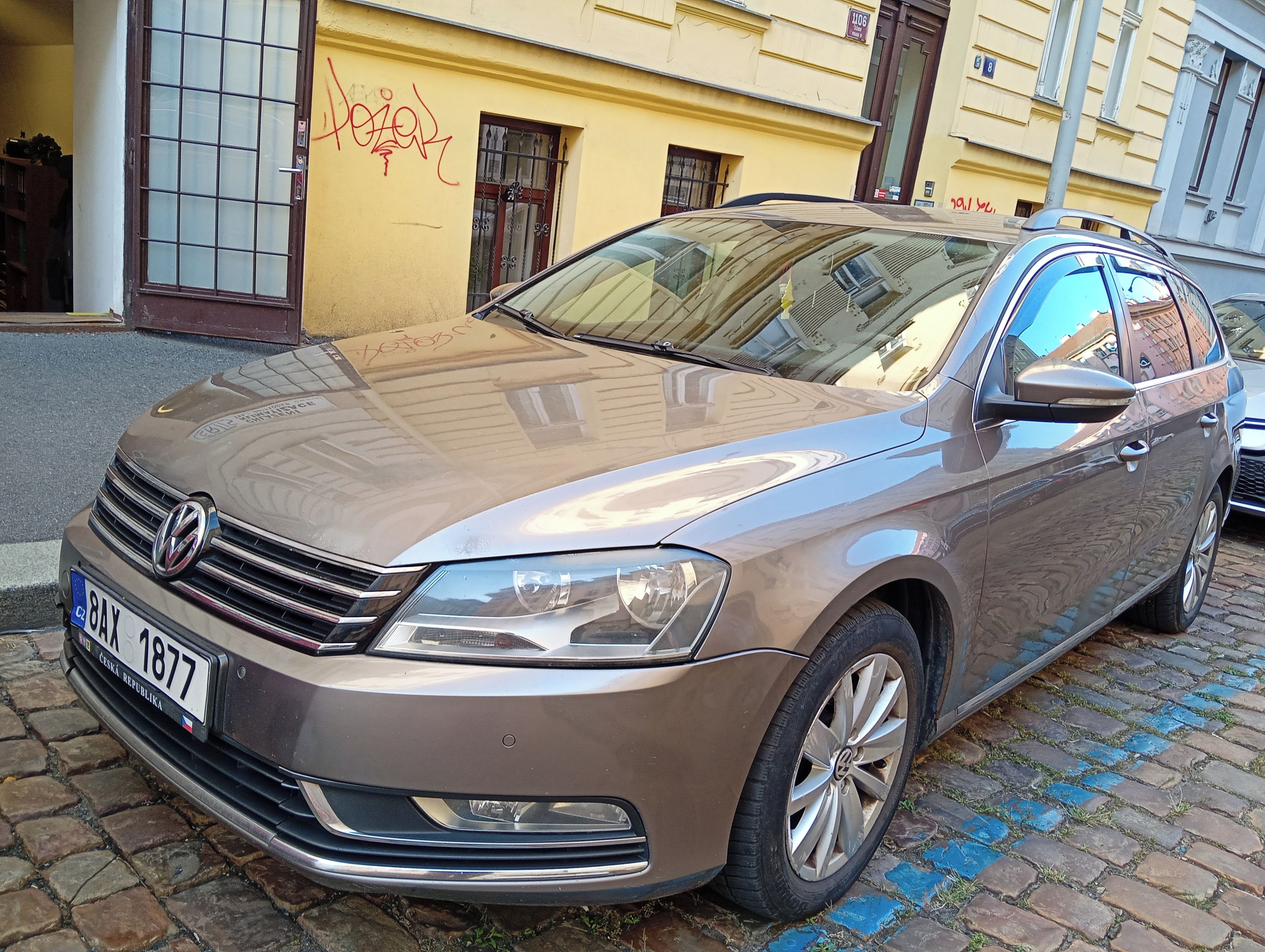Volkswagen Passat Variant - fotka 4
