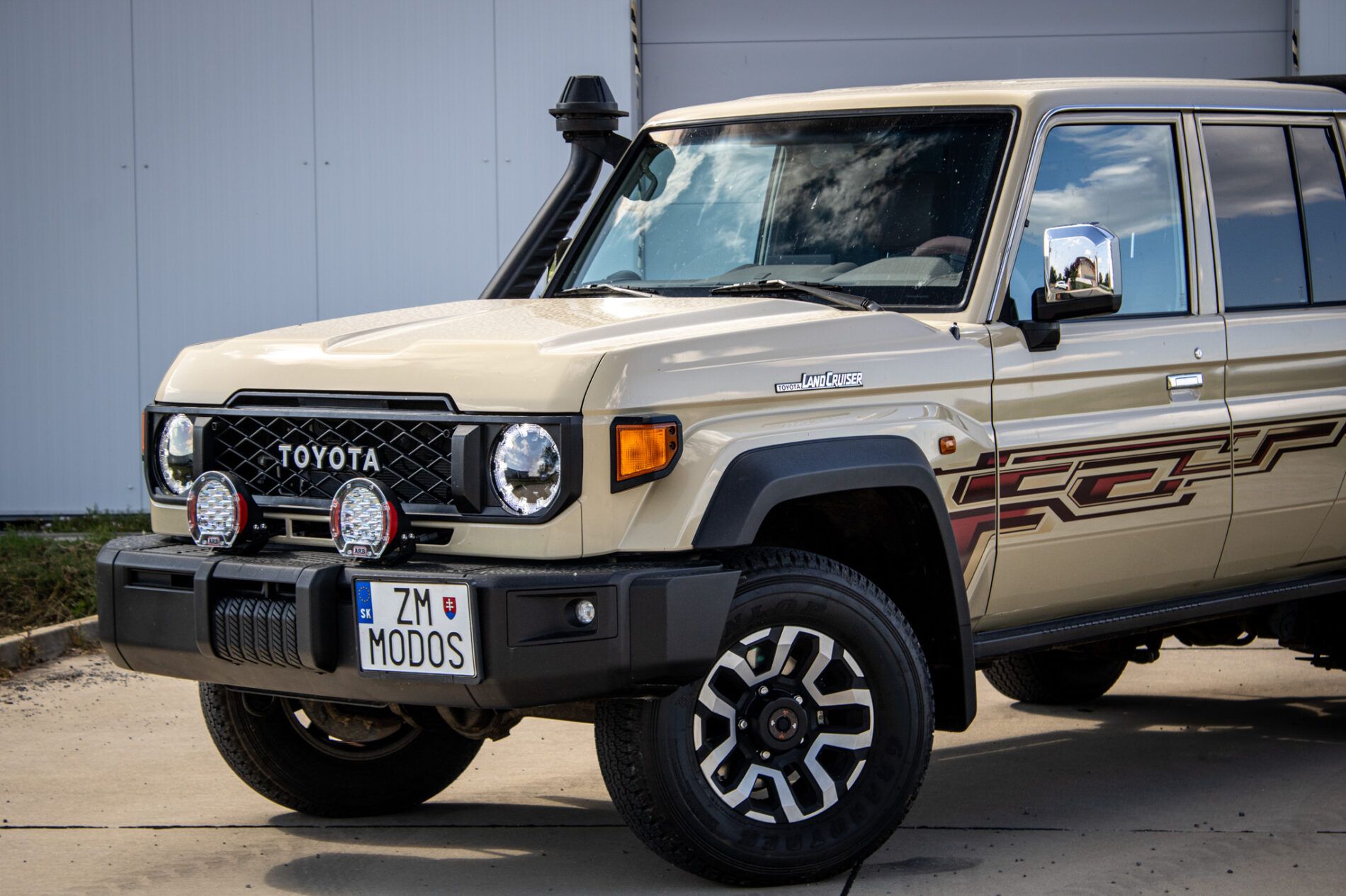 Toyota Land Cruiser - fotka 2