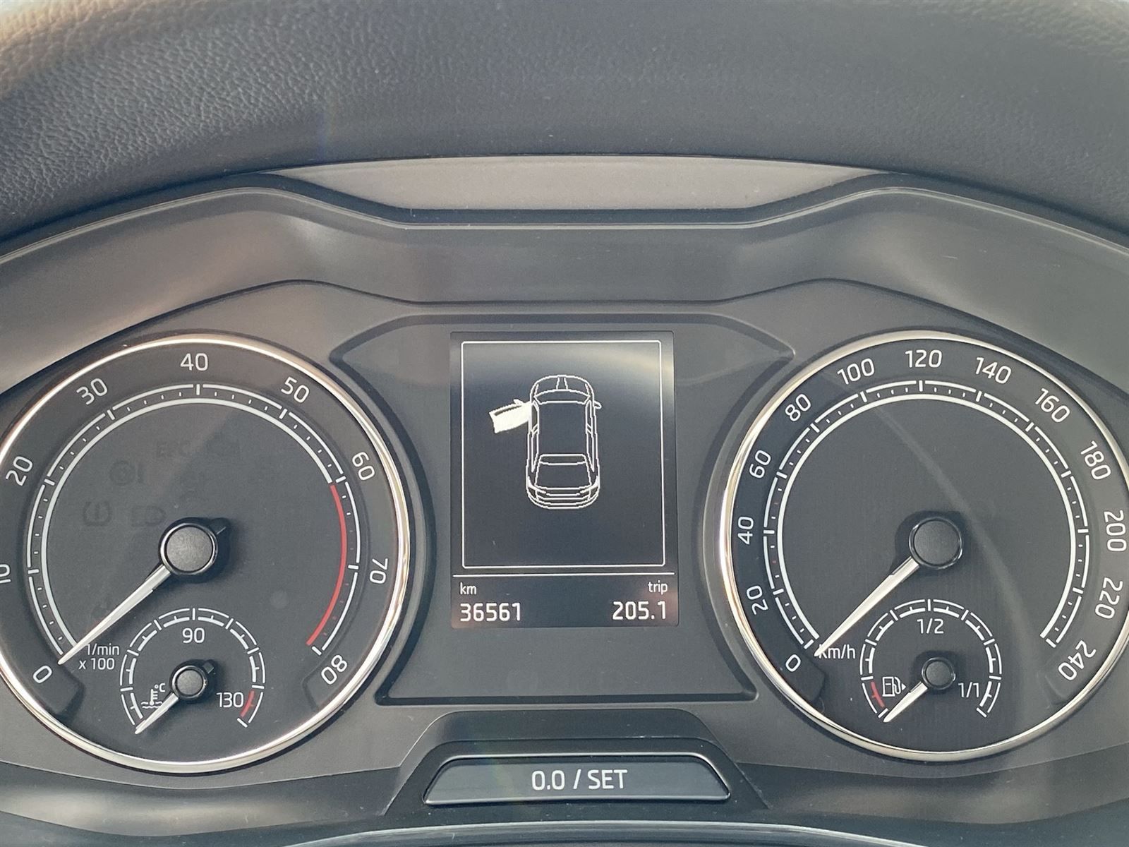 Škoda Scala, 1.5 TSI DSG Ambition - fotka 6