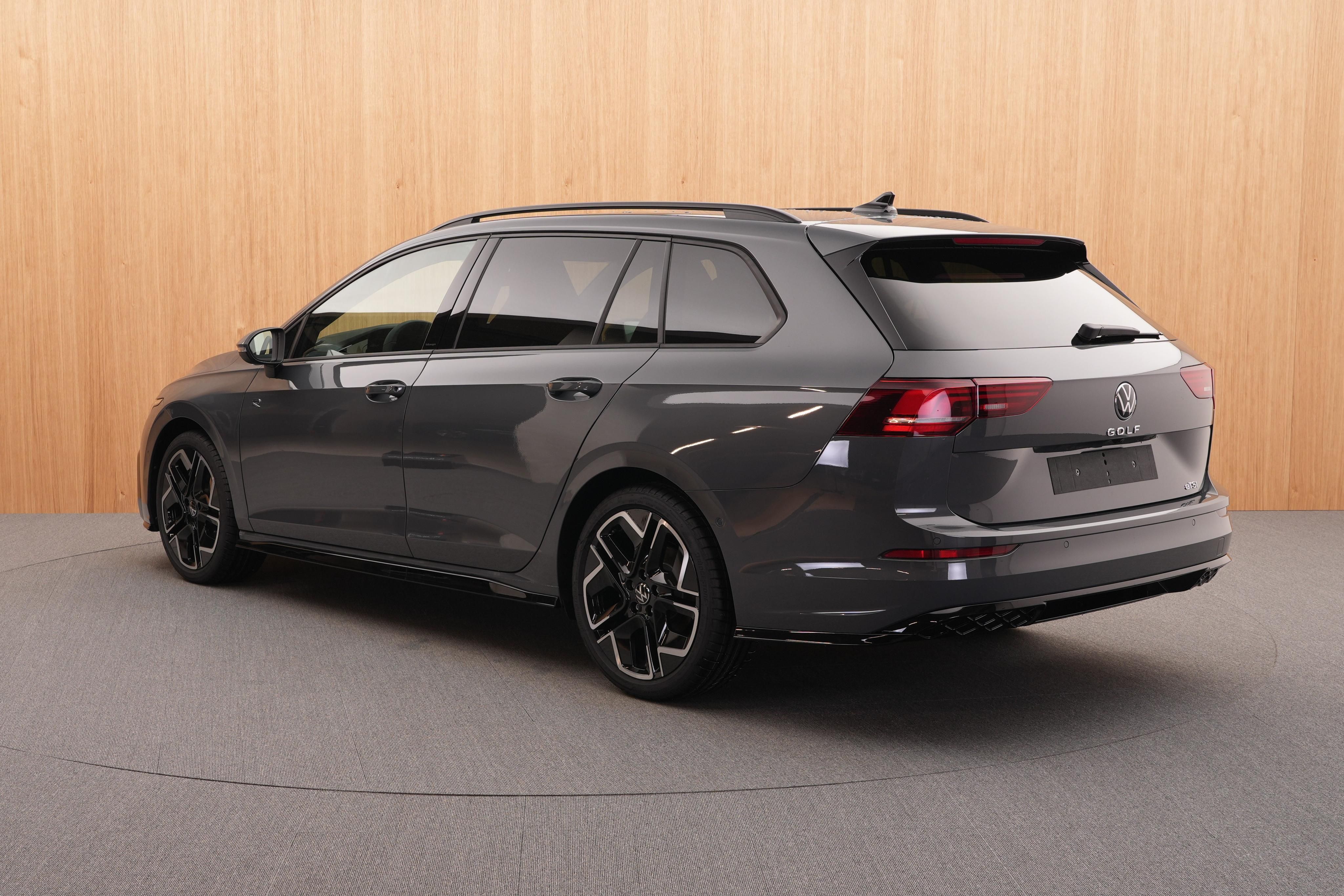 Volkswagen Golf Variant, R-Line Limited 1.5 eTSI mHEV - fotka 3
