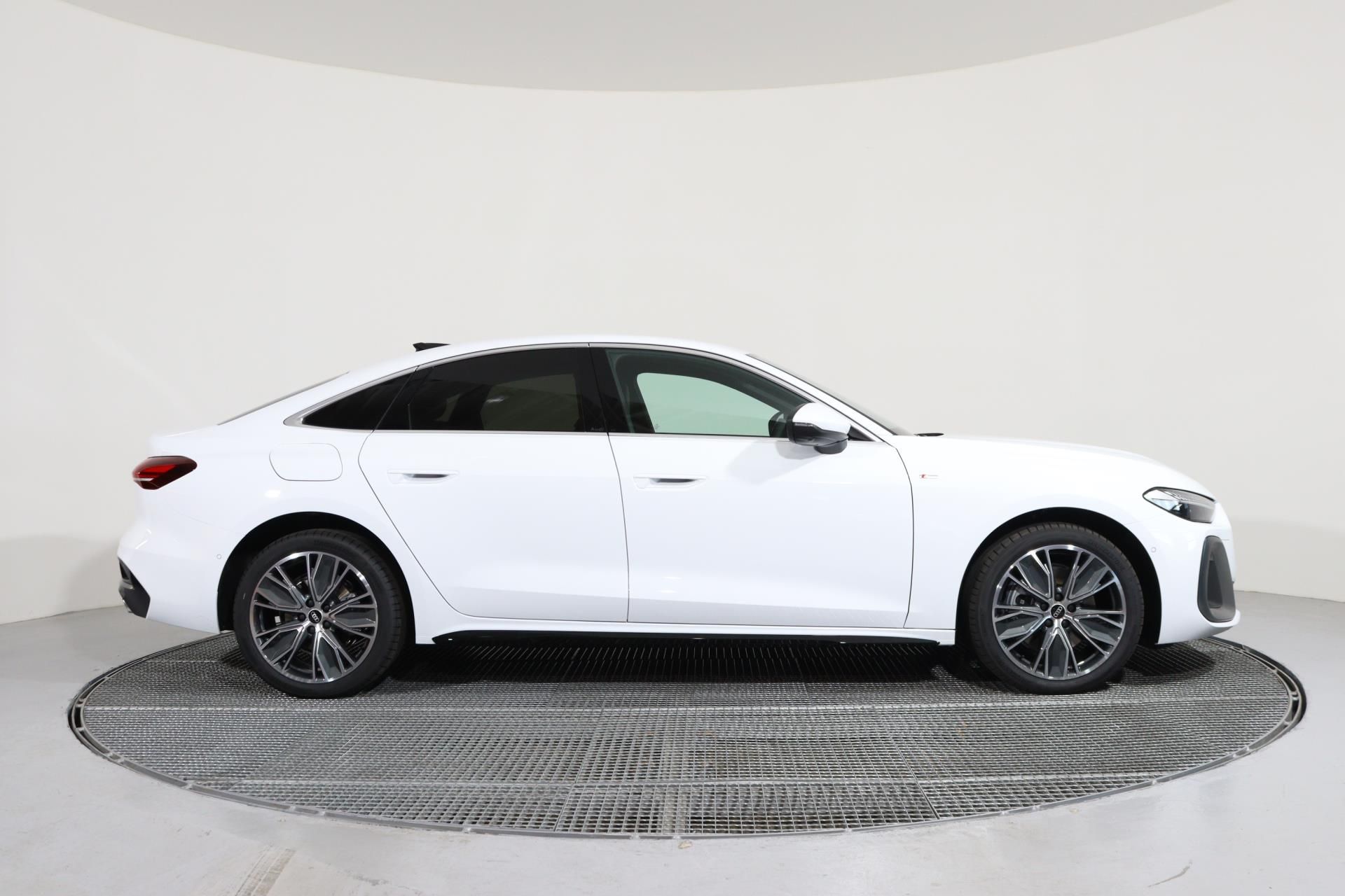 Audi A5, Limuzína TFSI Stronic - fotka 4