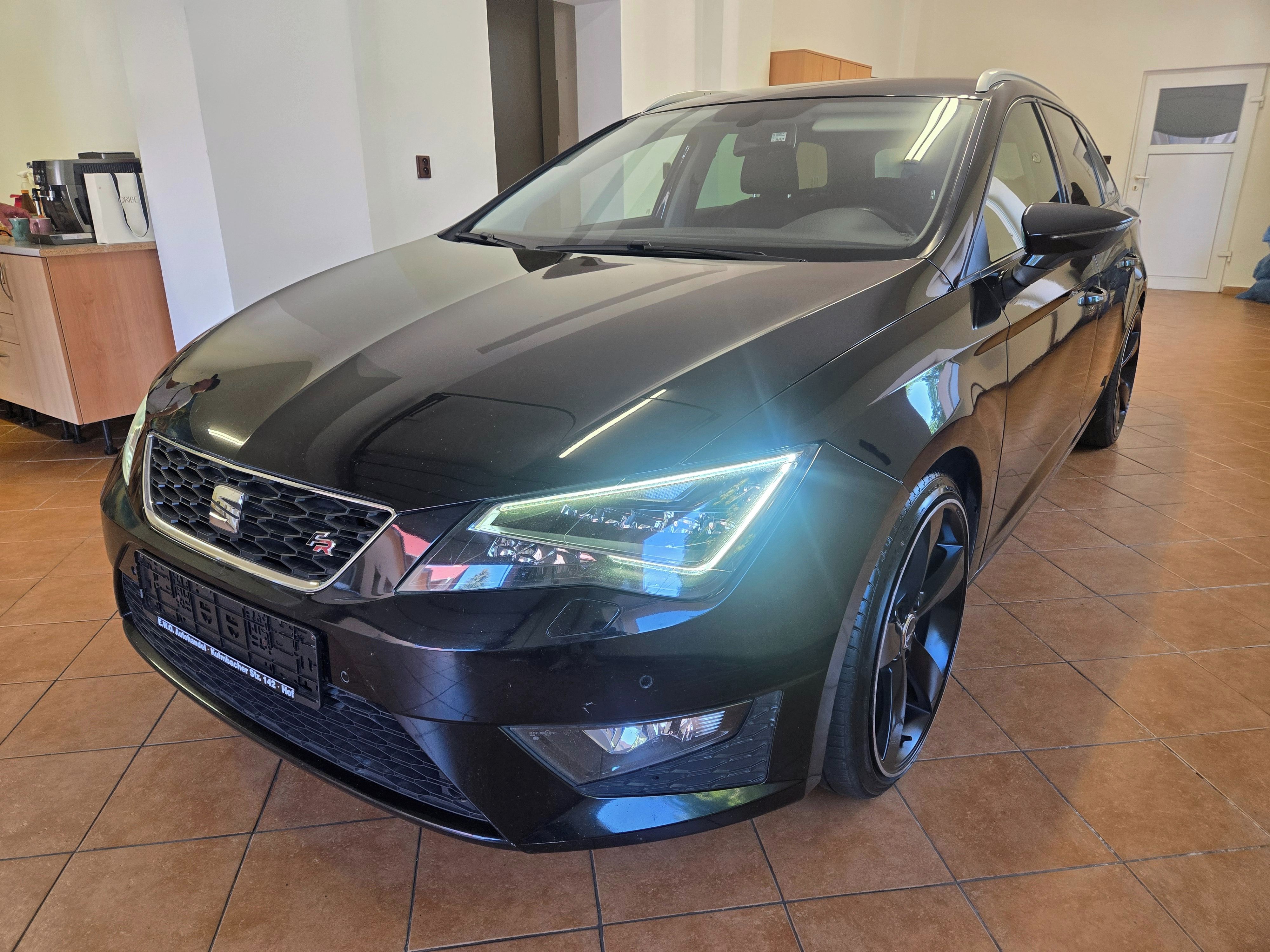 Seat Leon, 2,0TDi 135kW ST-FR - fotka 3
