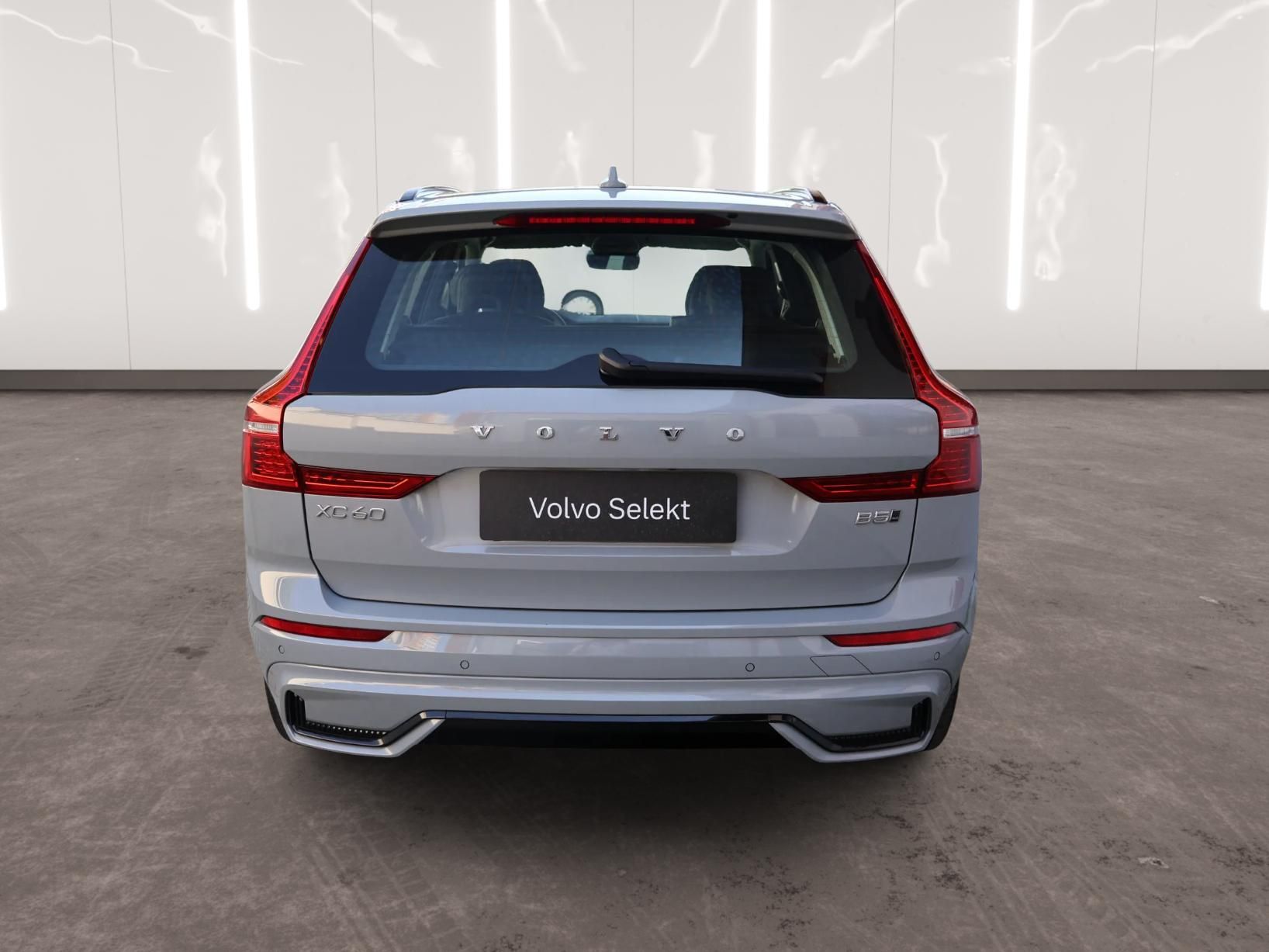Volvo XC60, Plus, B5 AWD Mild hybrid - fotka 3