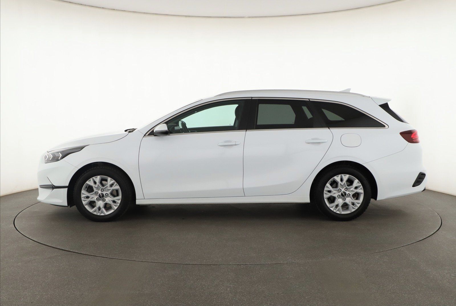Kia Cee´d, 1.5 T-GDI, Top, Automat, ČR - fotka 3