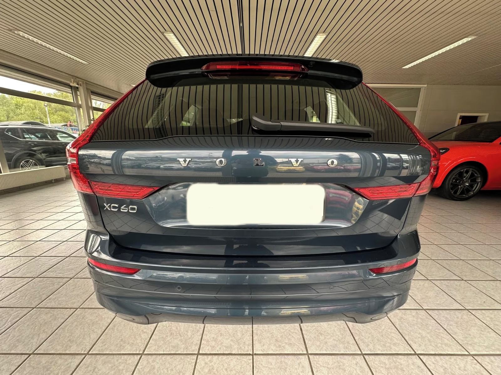 Volvo XC60, 2.0 Momentum*Kůže*Kamera* - fotka 6