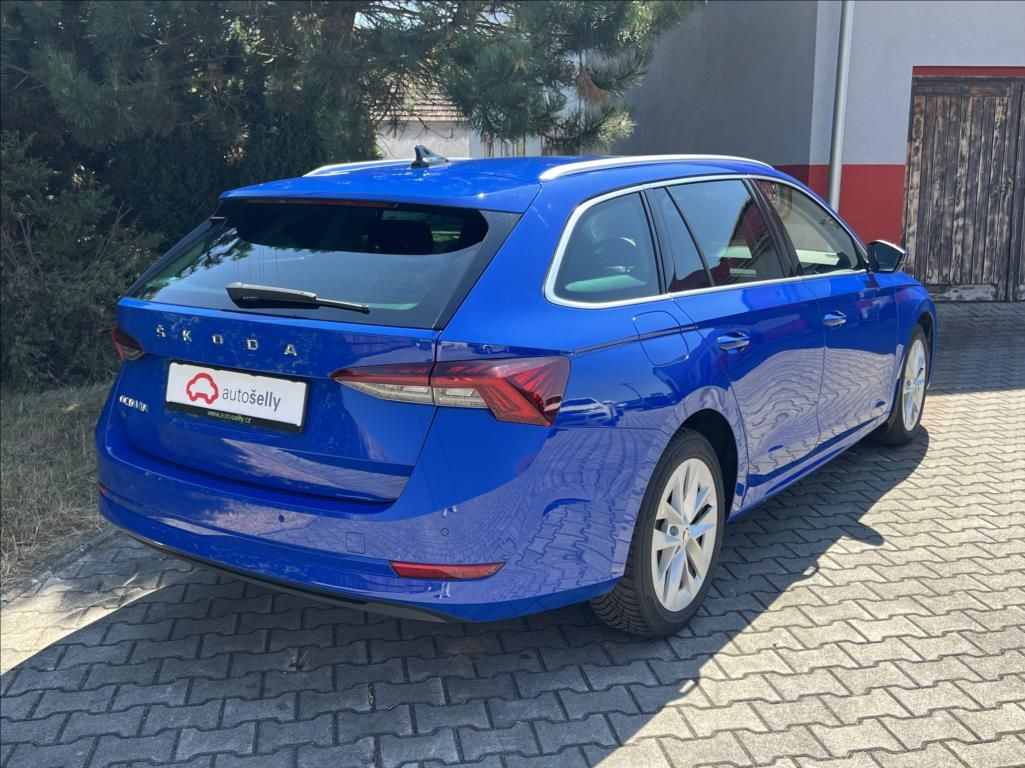 Škoda Octavia, 2,0 TDI 110kW Style webasto - fotka 5