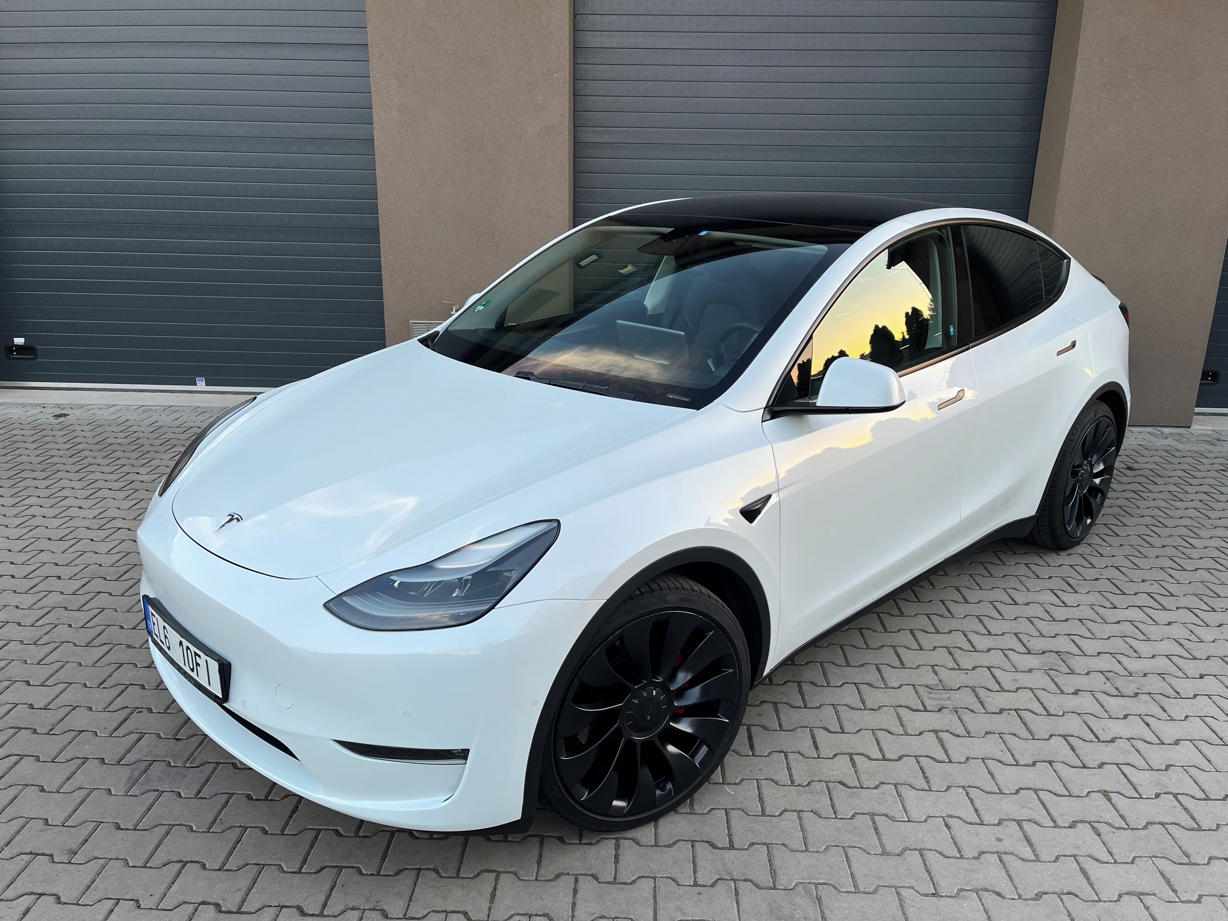 Tesla Model Y, PERFORMANCE 393 Kw ,RYZEN,DPH - fotka 5