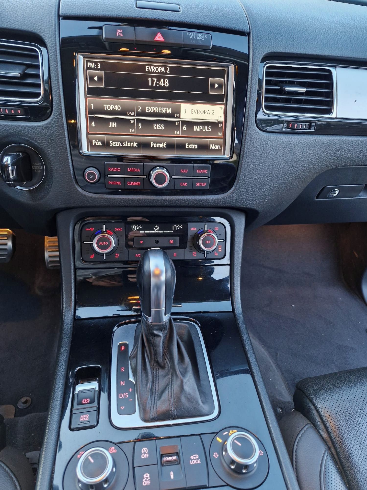 Volkswagen Touareg, Volkswagen Touareg, R-LINE 3.0 - fotka 2