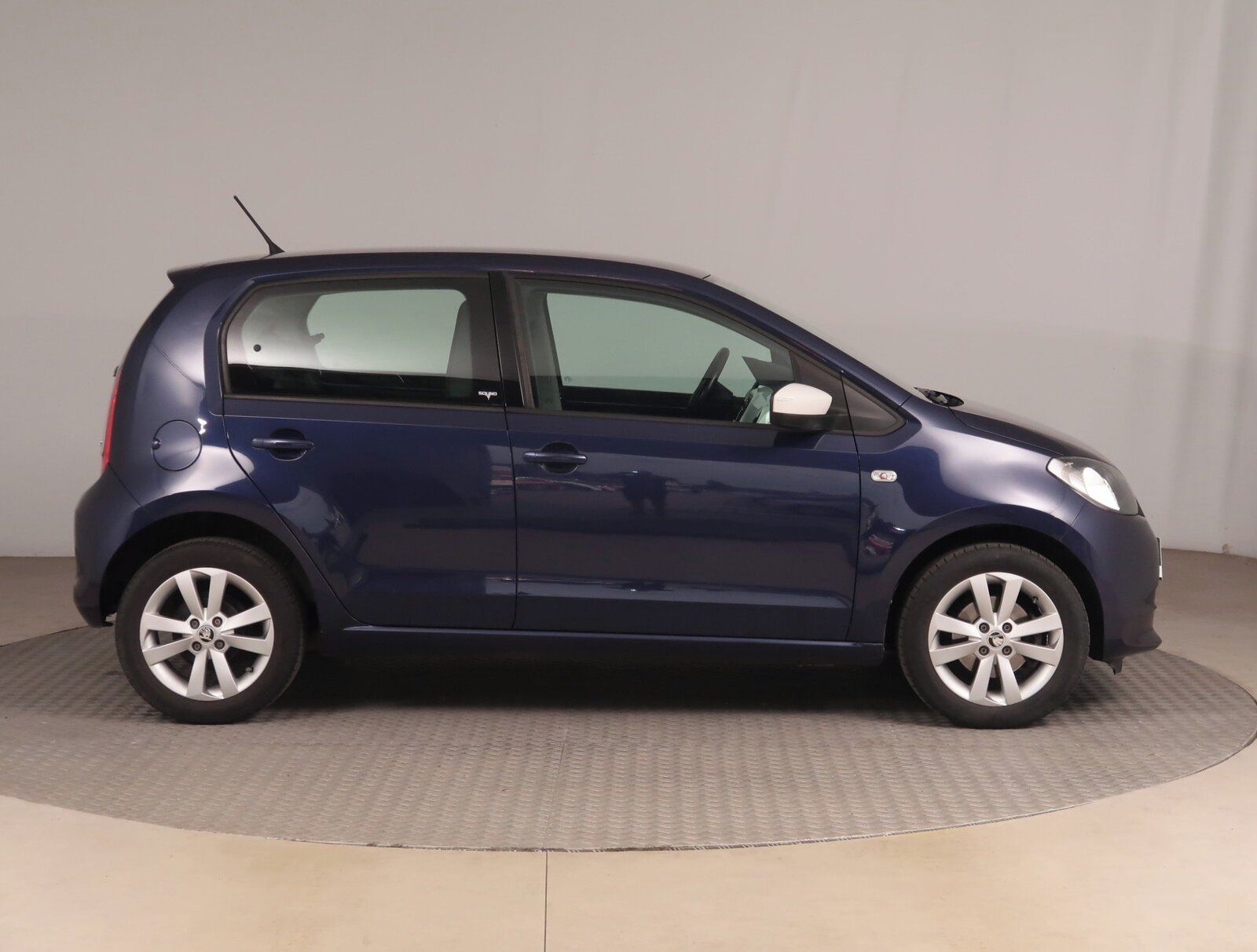 Škoda Citigo, 1.0 MPI, Klima, El. okna - fotka 6