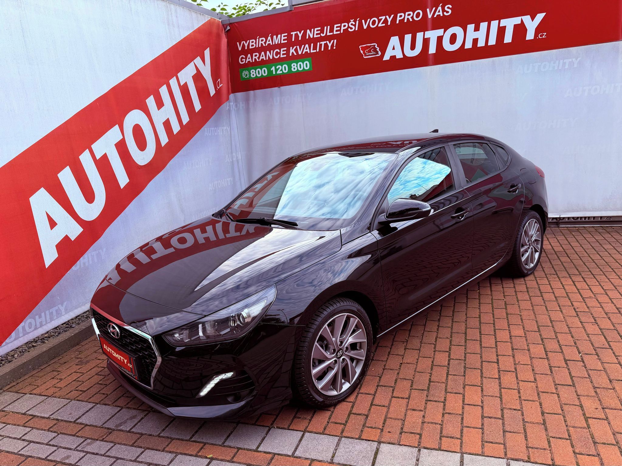 Hyundai i30, 1.4 T-GDi Trend, Serviska