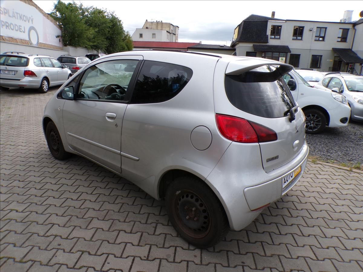 Mitsubishi Colt, 1,3 i - fotka 4
