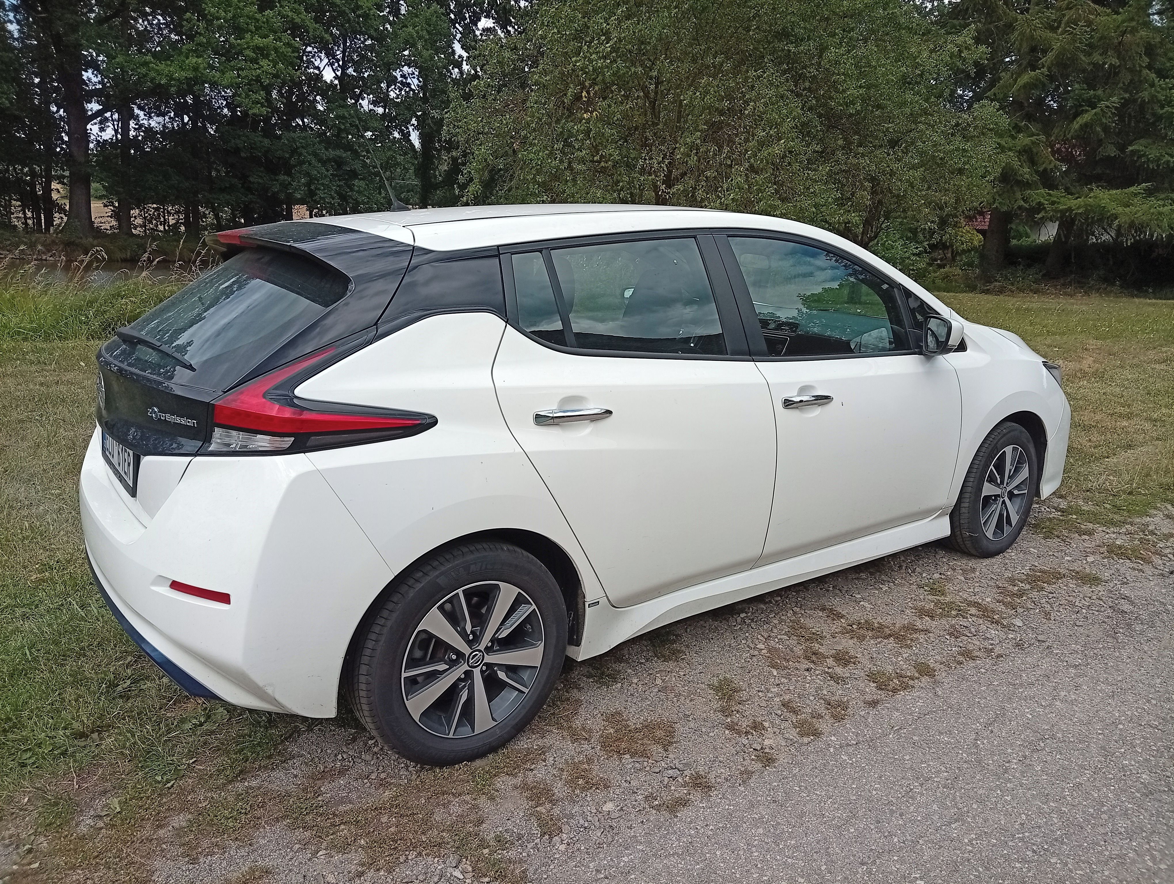Nissan LEAF - fotka 3