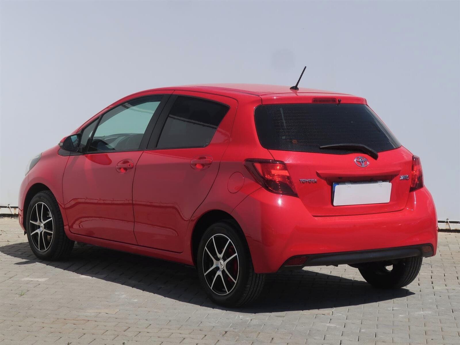Toyota Yaris, 1.33 Dual VVT-i, Serv.kniha - fotka 4