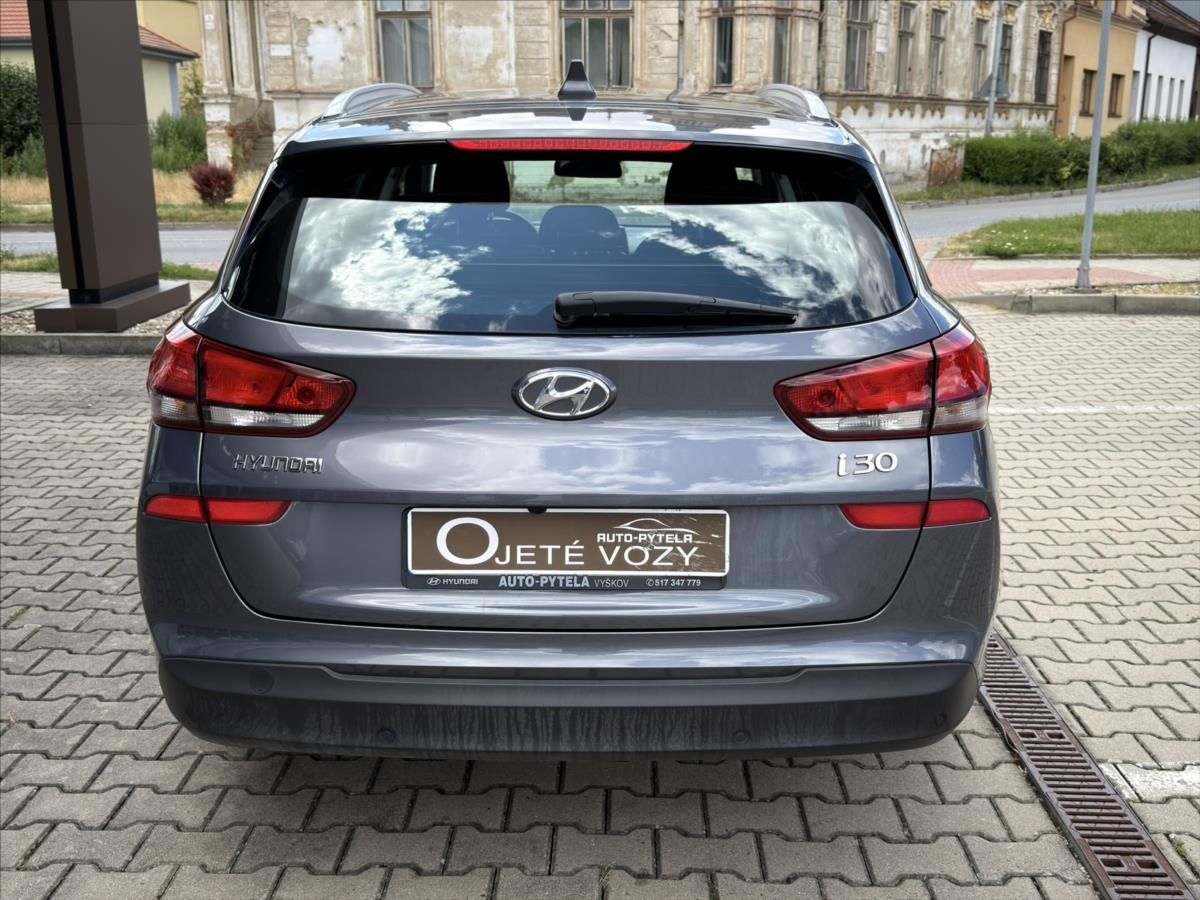 Hyundai i30, 1,4 T-GDi, MT  WG Komfort - fotka 6