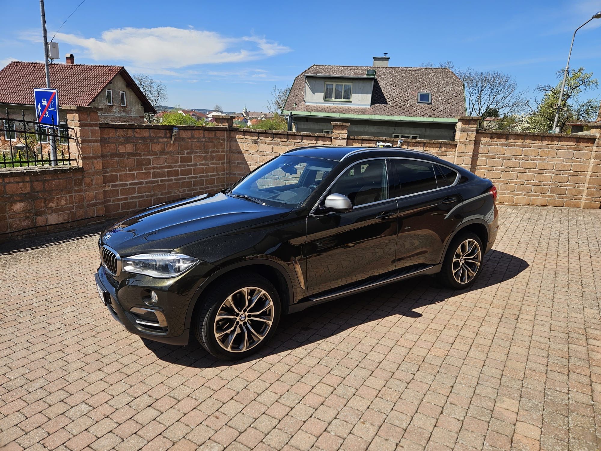 BMW X6, 40d 4x4 450.000,- bez DPH - fotka 2