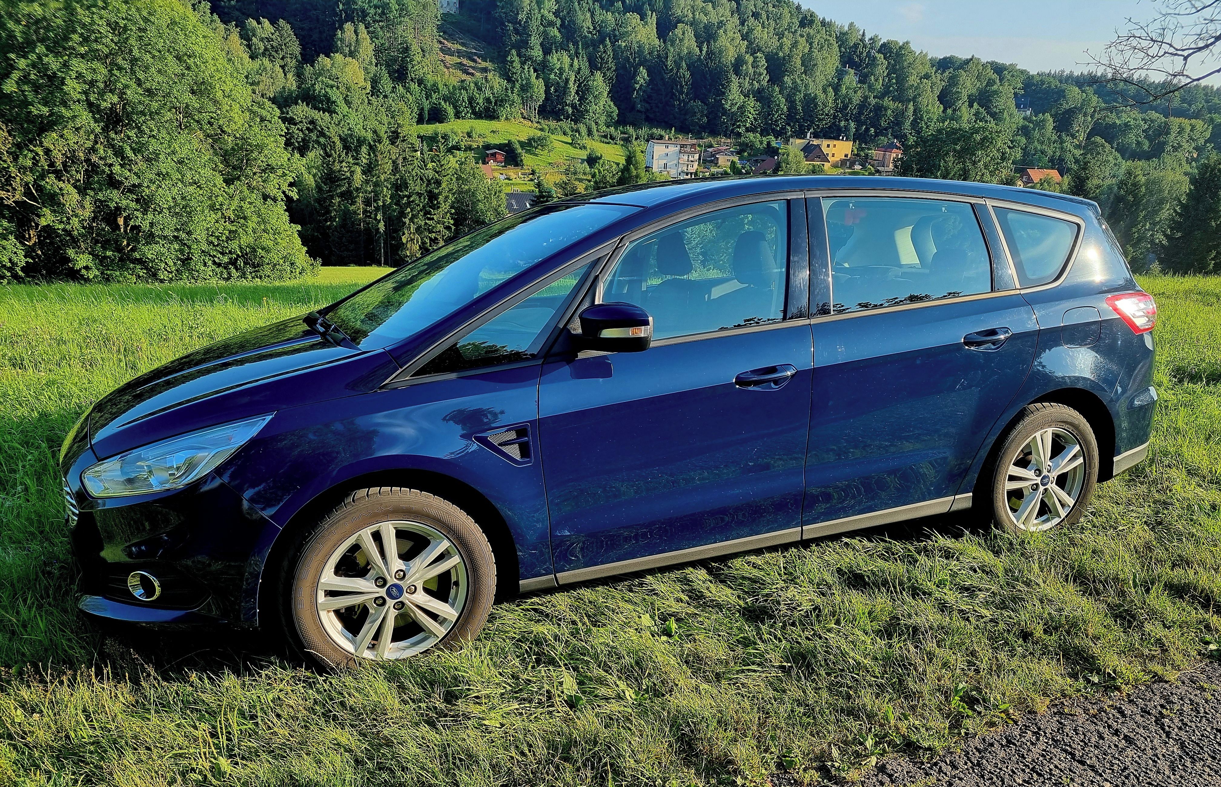 Ford S-MAX, 1.5 ecoboost 121KW-servisováno - fotka 2