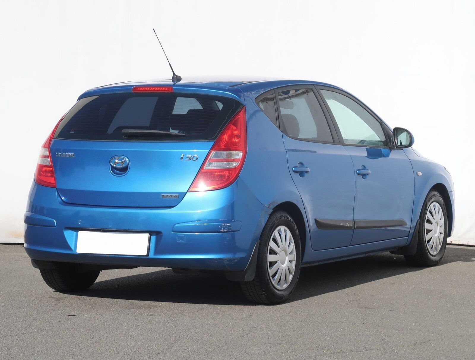 Hyundai i30, 1.6 CRDi, Automatická klima - fotka 5