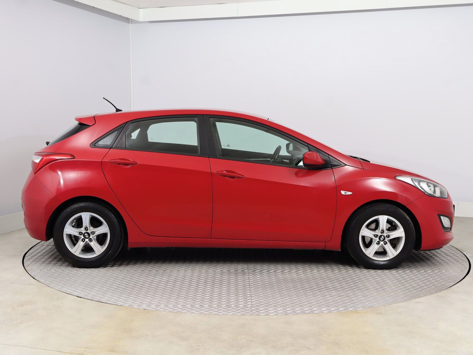 Hyundai i30, 1.4 CVVT, ČR,1.maj, Serv.kniha - fotka 6