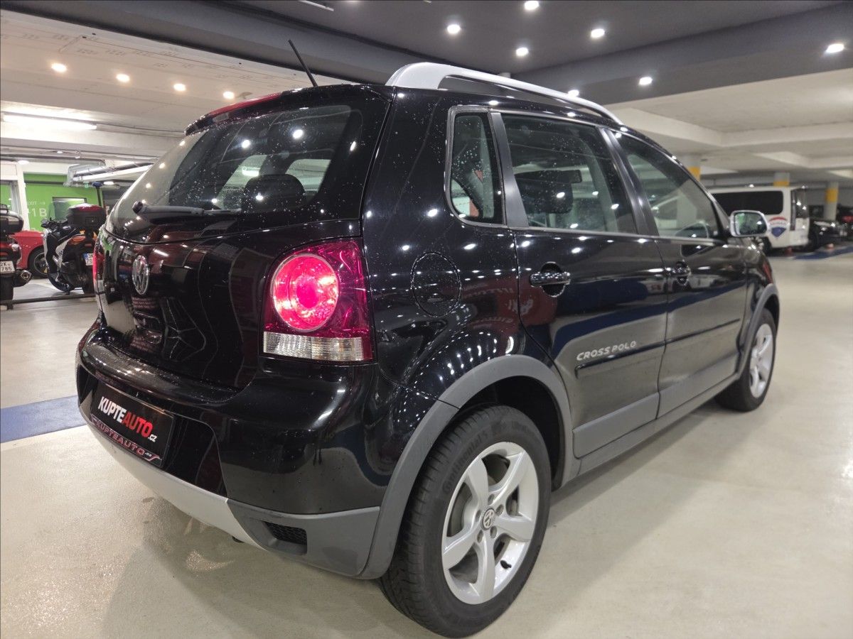 Volkswagen Polo, 1,4 Nové brzdy a pneu  cross p - fotka 3