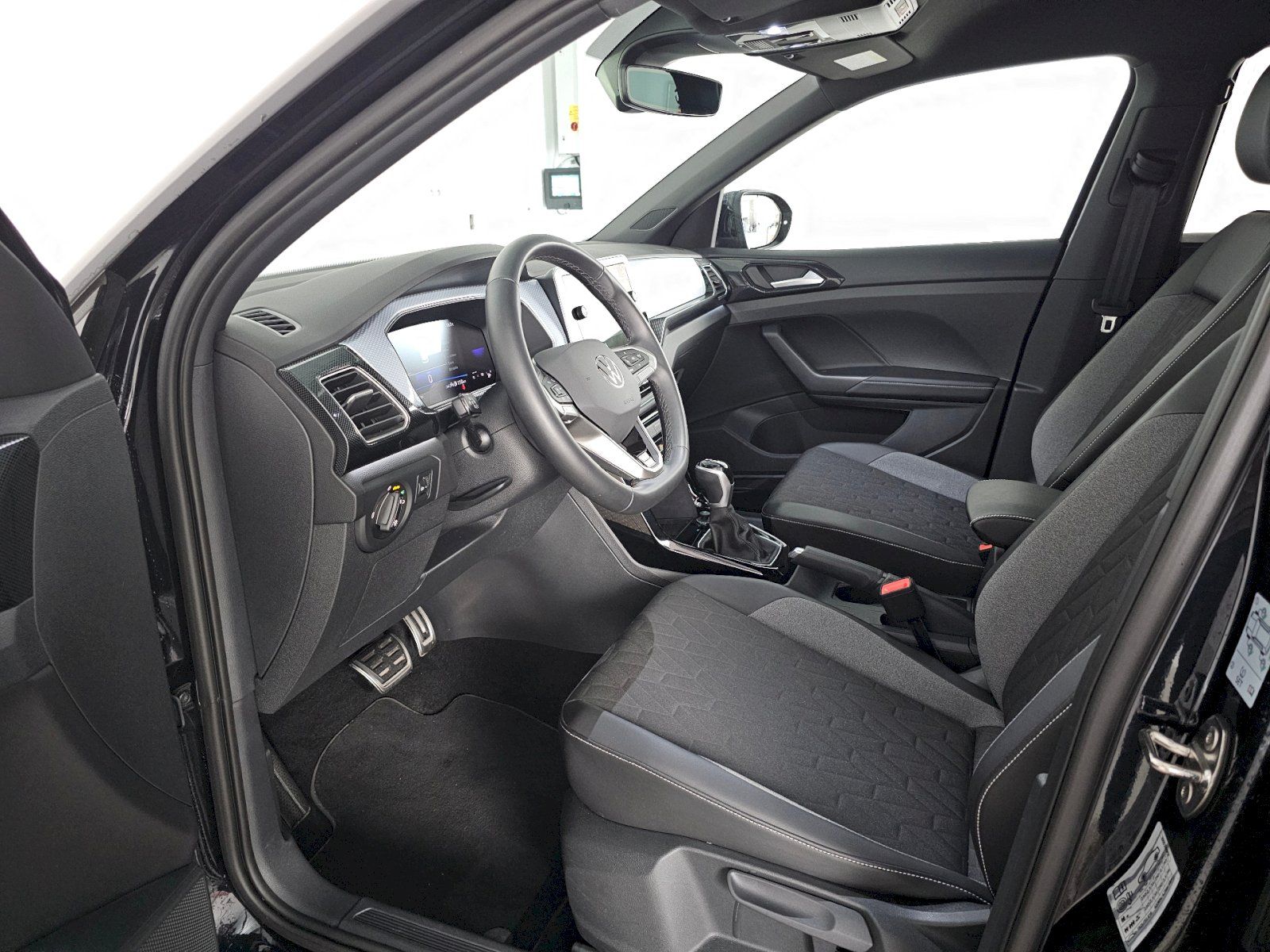 Volkswagen T-Cross, 1.0TSI 85kW DSG GOAL TAŽNÉ NAV - fotka 6
