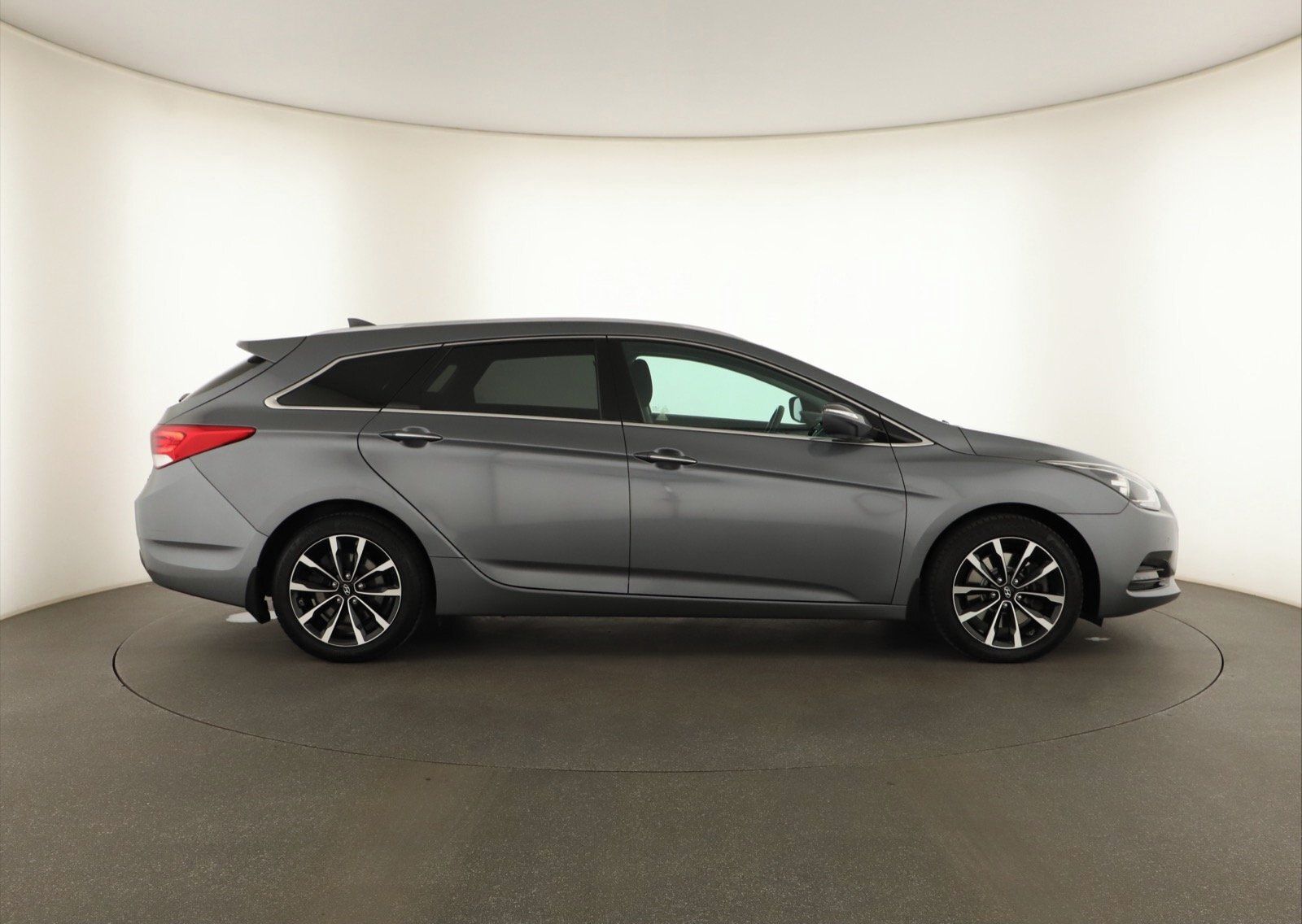 Hyundai i40, 1.7 CRDi, Serv.kniha, Navi - fotka 6