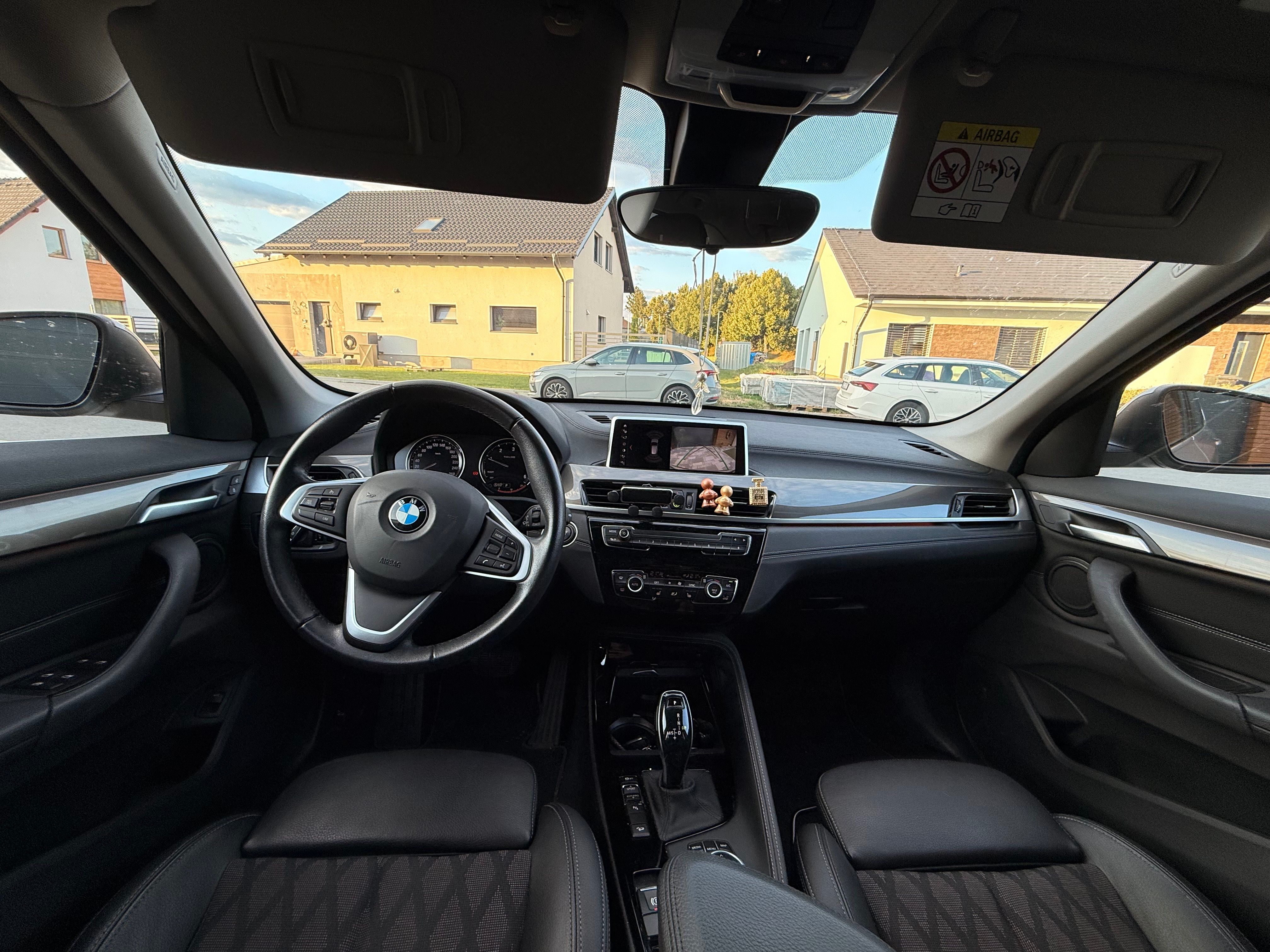 BMW iX1, BMW X1 - xDrive 20D - fotka 6
