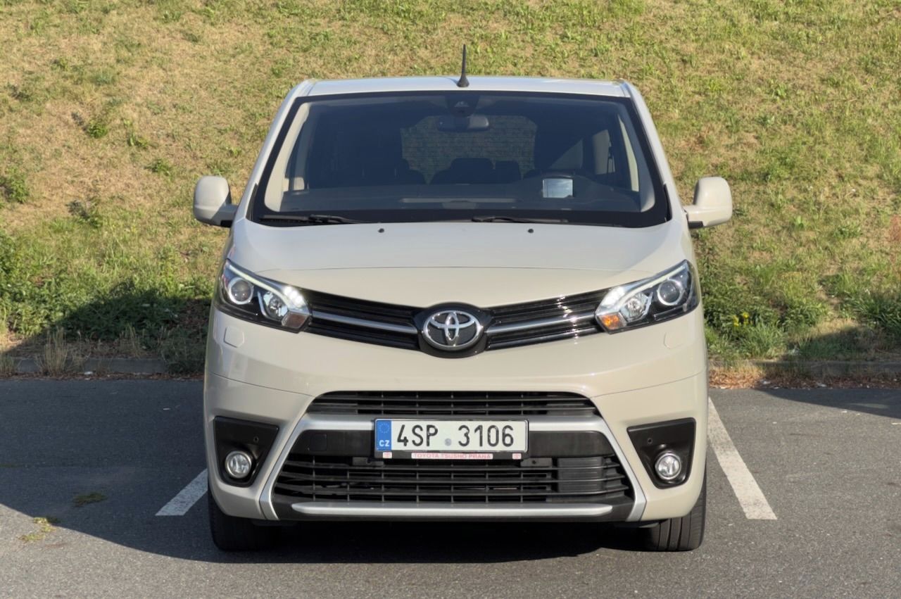 Toyota Proace Verso, L2, webasto, krásný stav, 8sAT