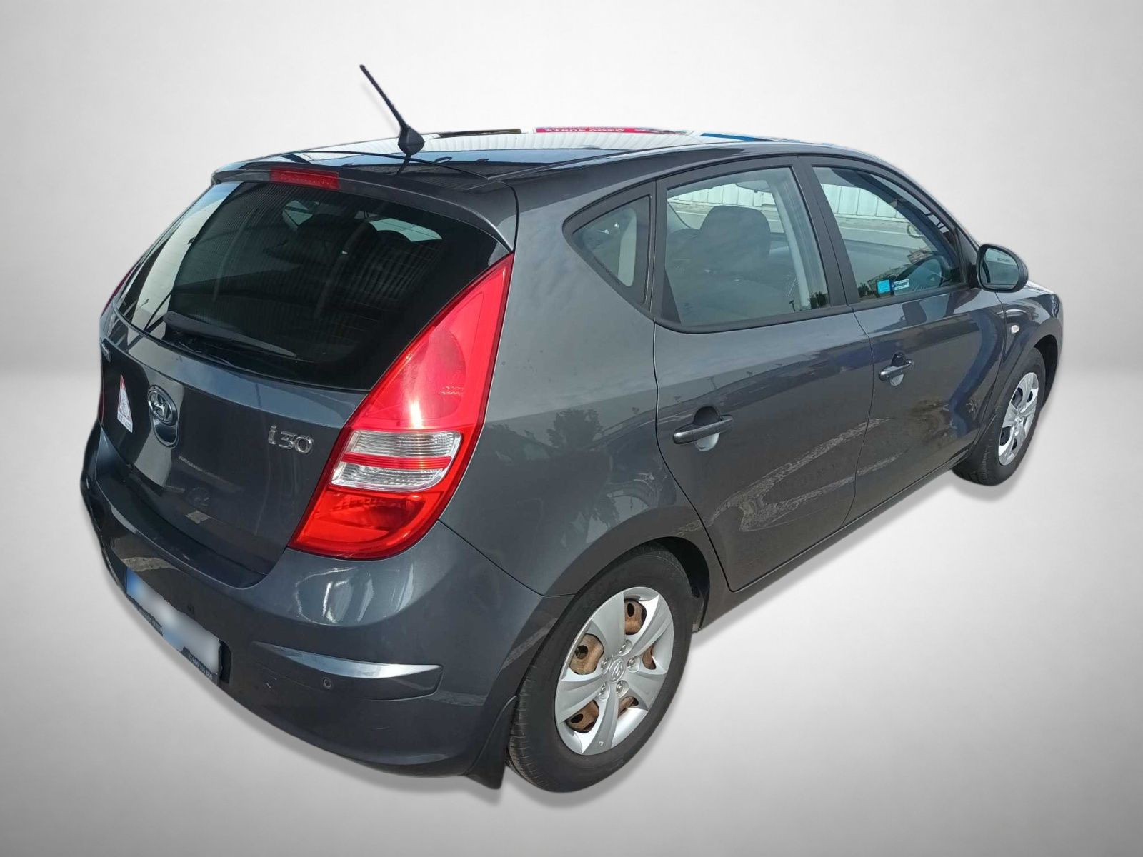 Hyundai i30, 1.4 CVVT, Serv.kniha - fotka 2
