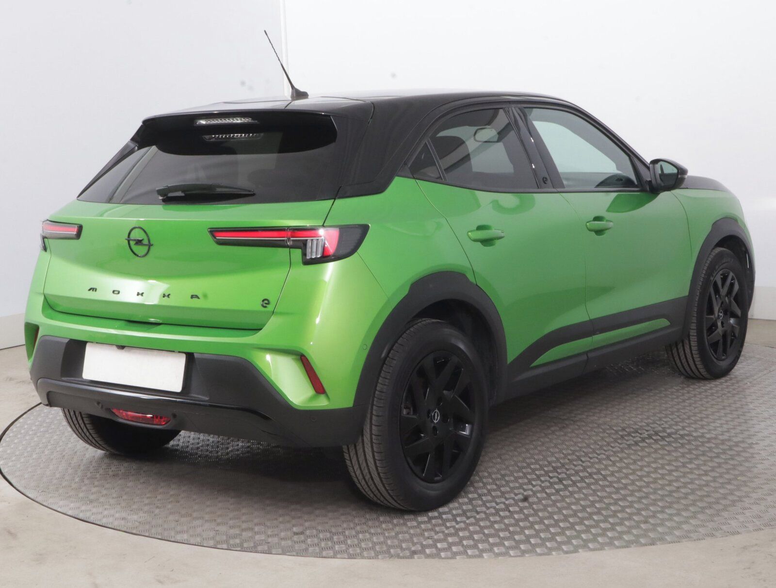 Opel Mokka, Electric 50 kWh, SoH 91% - fotka 5