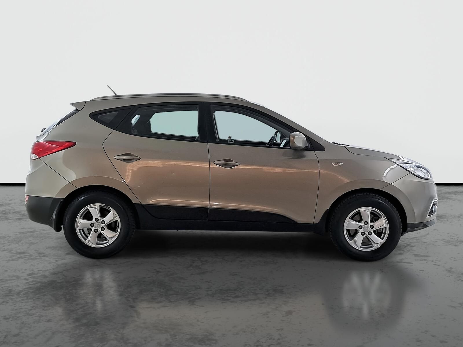 Hyundai ix35, 2.0 CVVT, 4X4, Navi - fotka 6