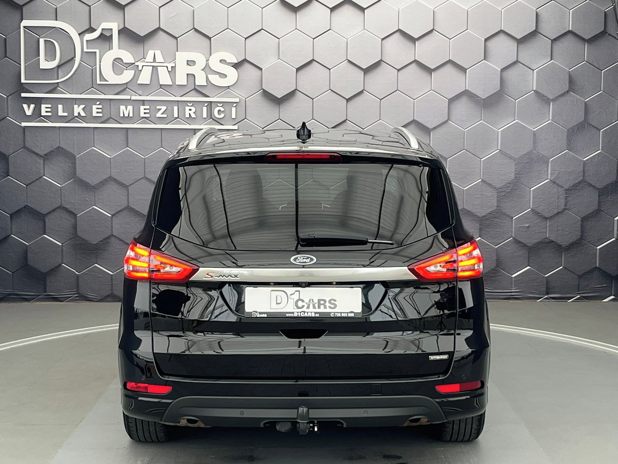 Ford S-MAX, 2.5 Duratec HEV TITANIUM - fotka 3
