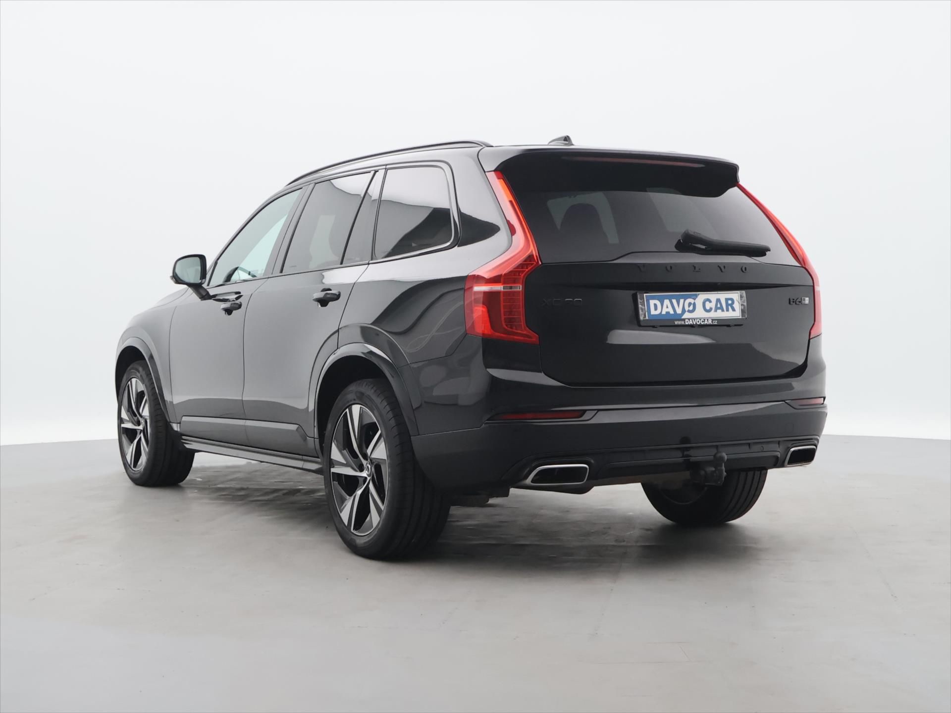 Volvo XC90, 2.0 B6 220kW R-Design CZ Aut. - fotka 5