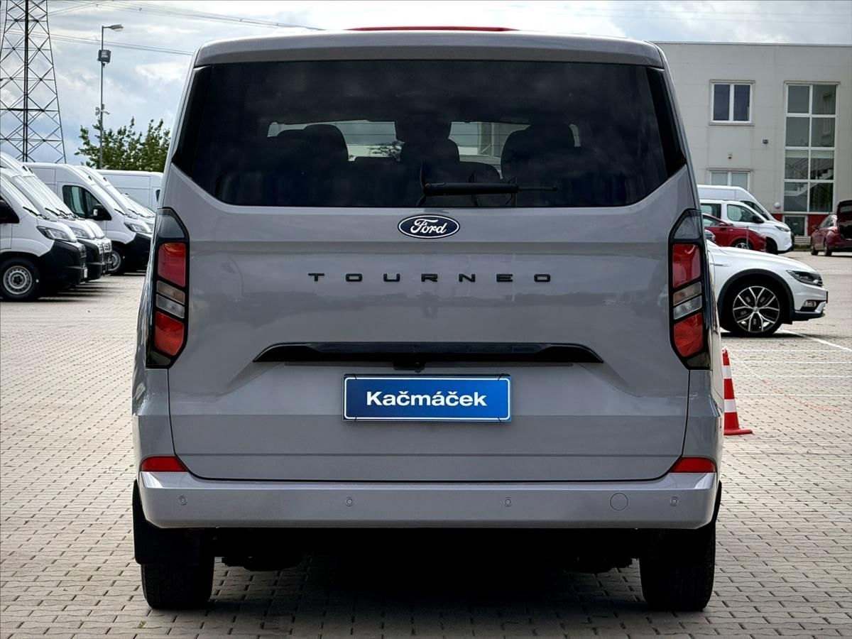 Ford Tourneo Custom, 2,0 EcoBlue 125kW Titanium L2 - fotka 4
