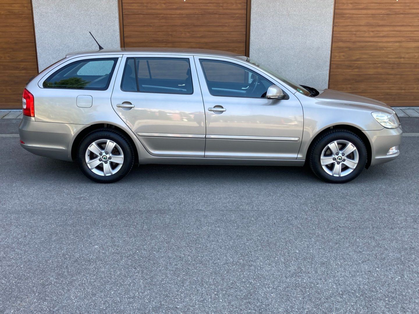 Škoda Octavia, 1.4 TSi 90kW vyhř. sedadla - fotka 2