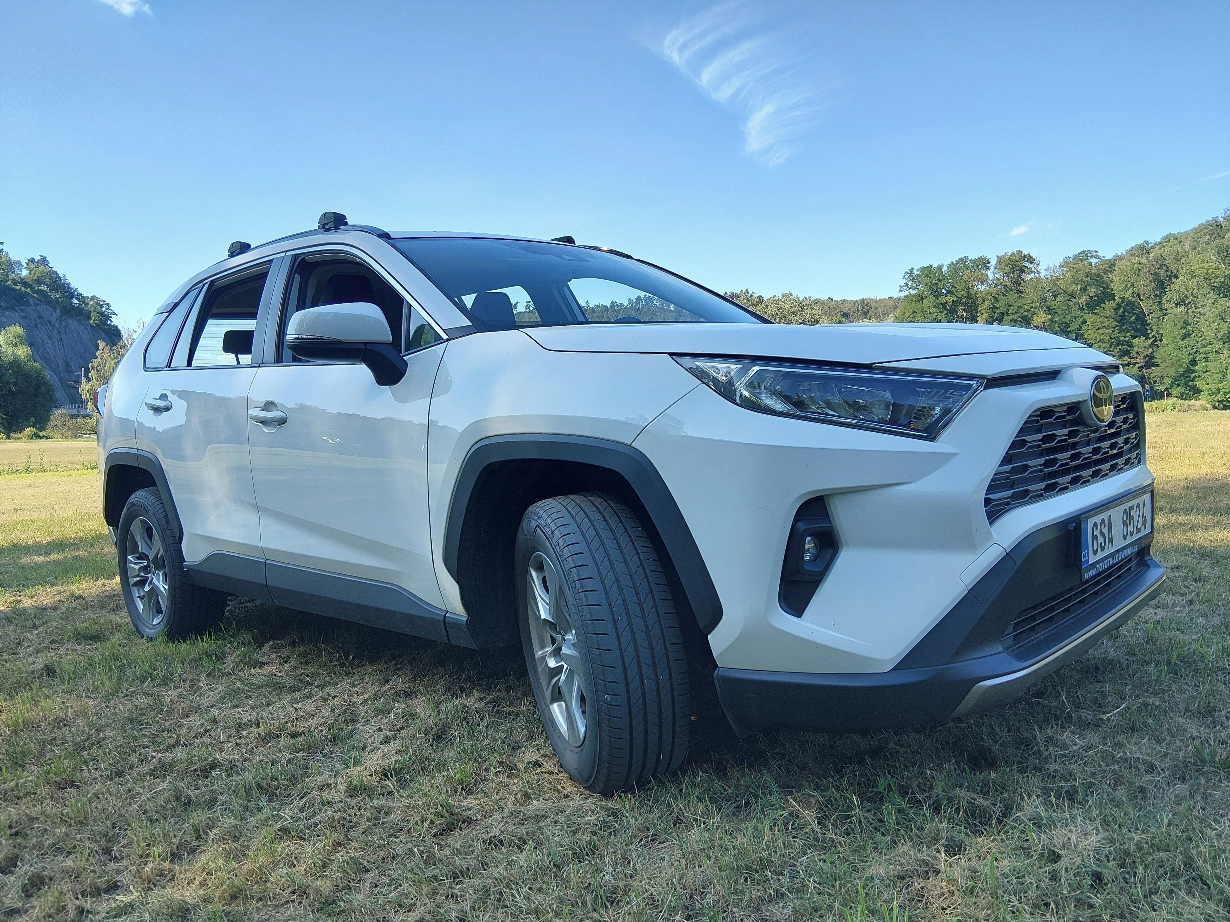 Toyota Rav4, 2.0 VVT-i ,,najeto 25.000"